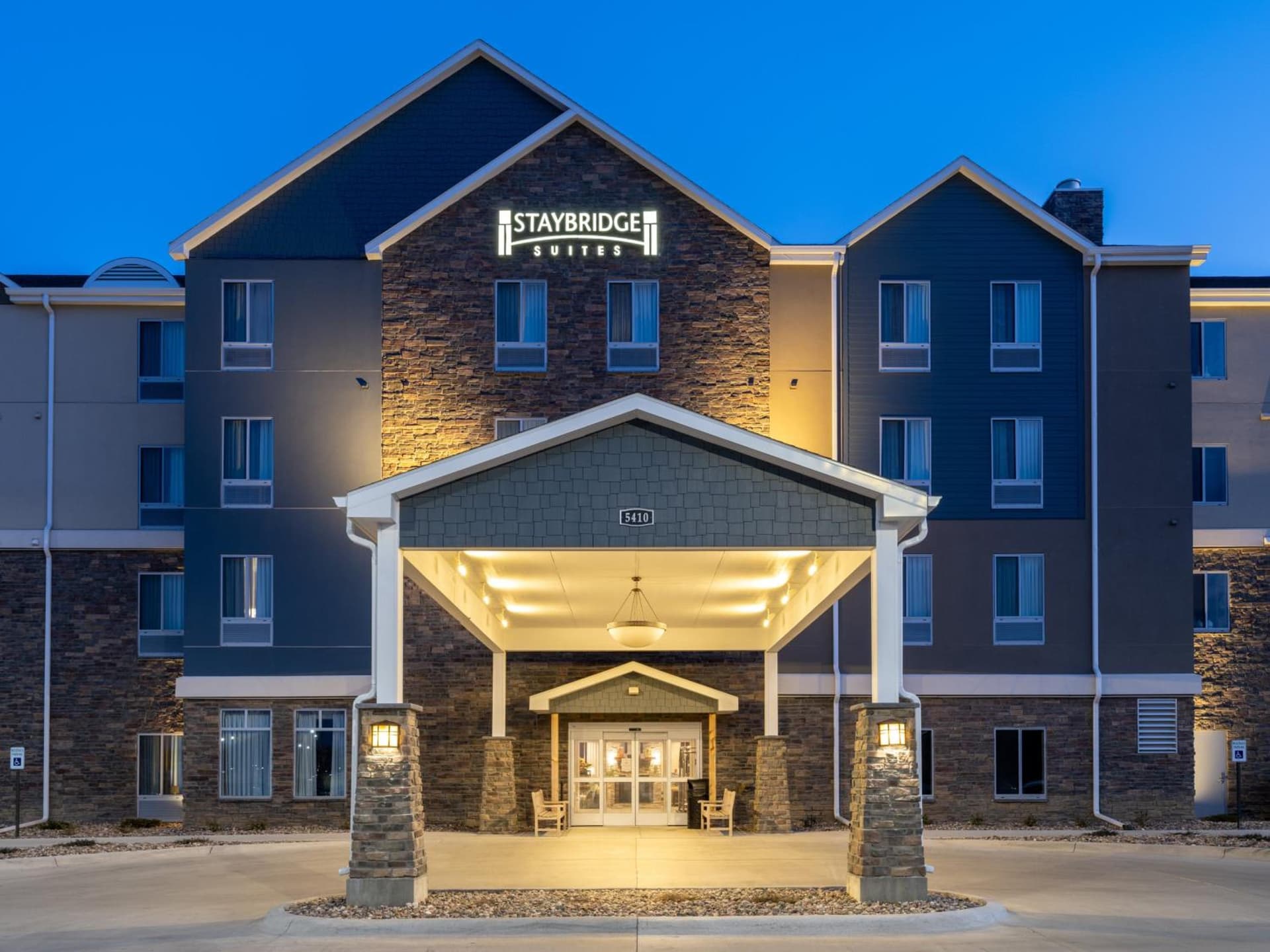 Staybridge Suites - Sioux City Southeast by IHG featured exterior or lobby in Sioux City, IA — similar hotel