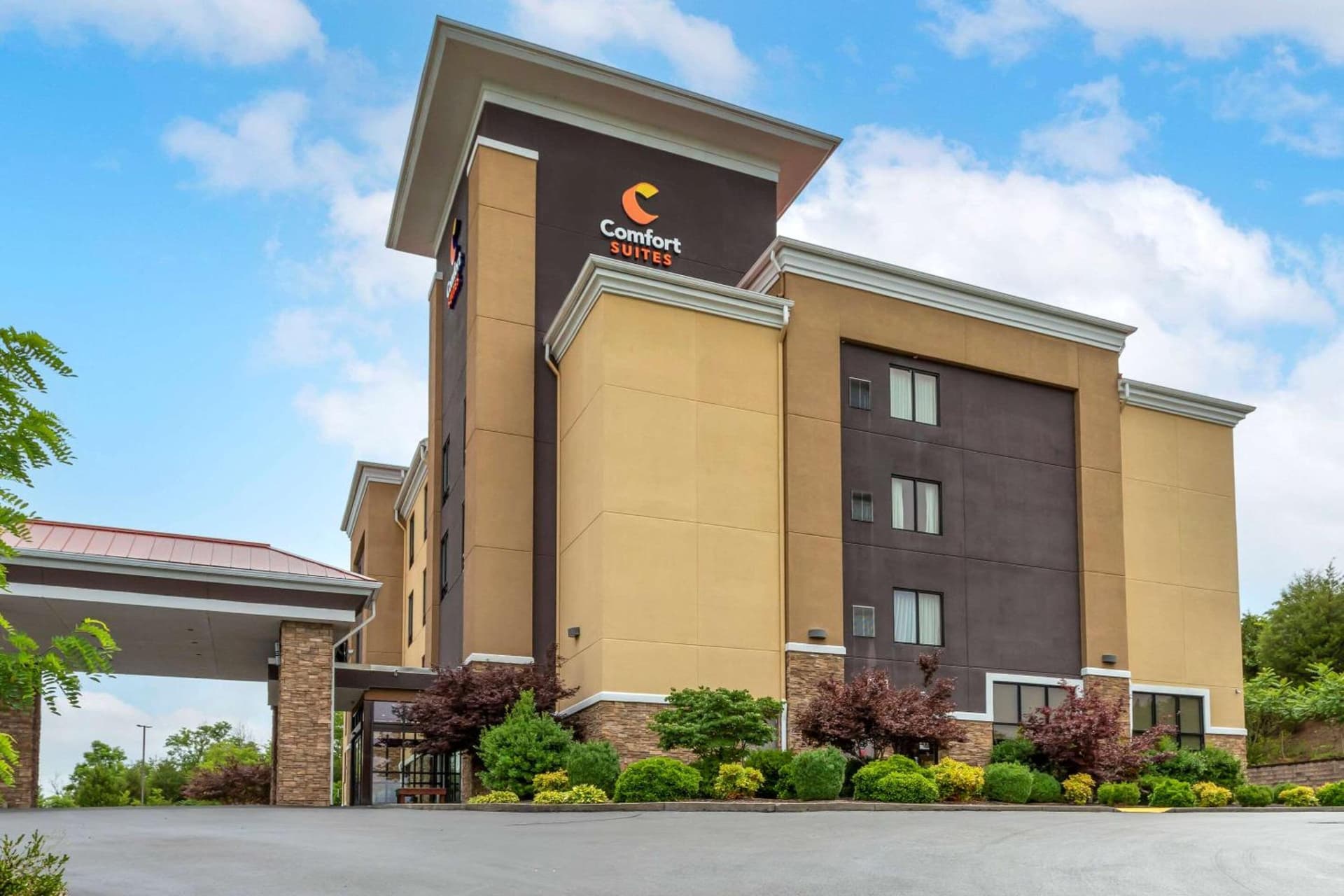 Comfort Suites Kingsport South featured exterior or lobby in Kingsport, TN — similar hotel