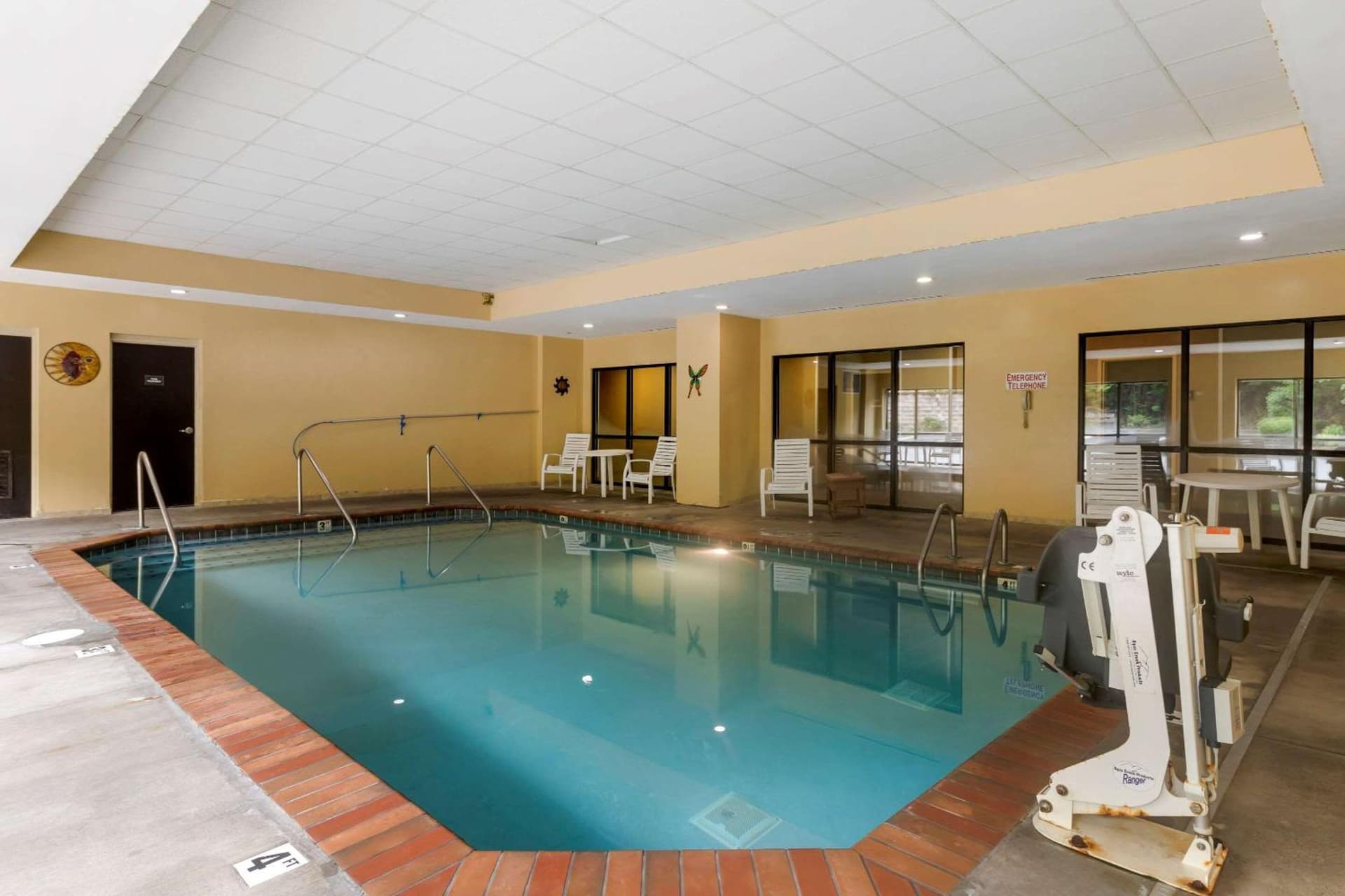 Comfort Suites Kingsport South property views in Kingsport, TN — gallery photo 3