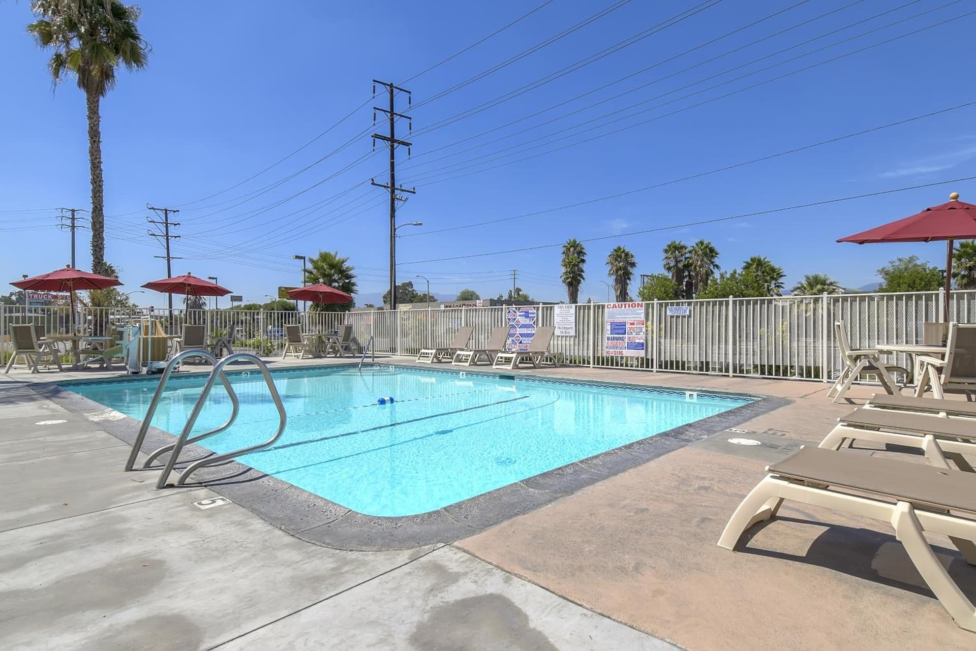 Motel 6-San Bernardino, CA - South gallery photo in San Bernardino, CA — image 35