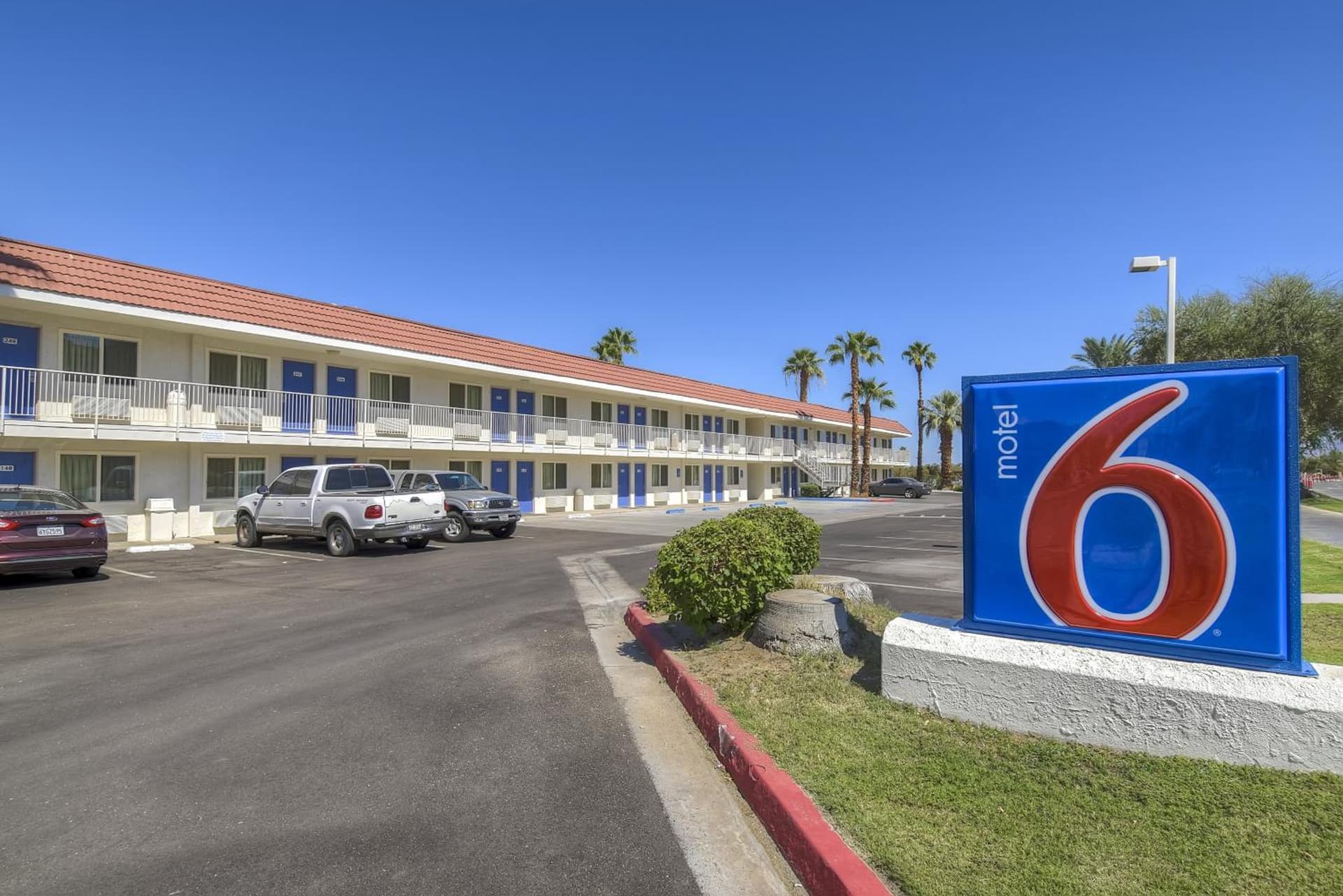 Motel 6-Rancho Mirage, CA - Palm Springs property views in Rancho Mirage, CA — gallery photo 3