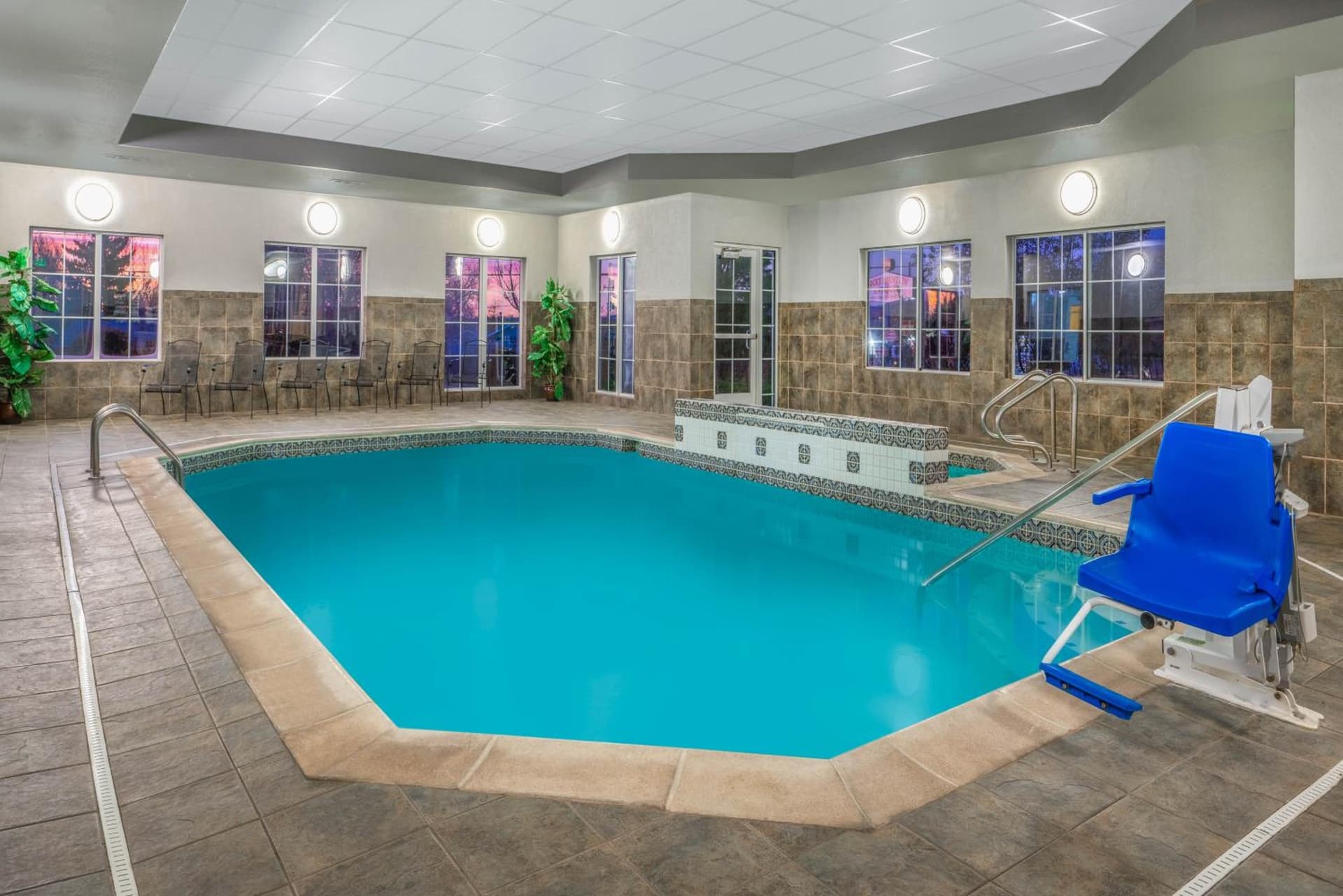 La Quinta Inn & Suites by Wyndham Loveland Estes Park gallery photo in Loveland, CO — image 23