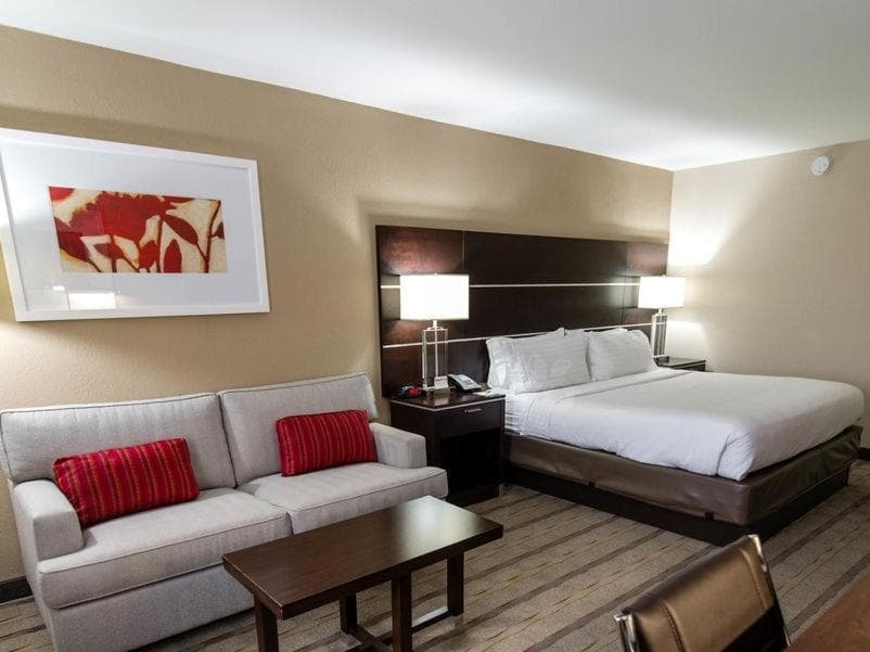 Holiday Inn Charlotte Airport by IHG interior in Charlotte, NC — gallery photo 2