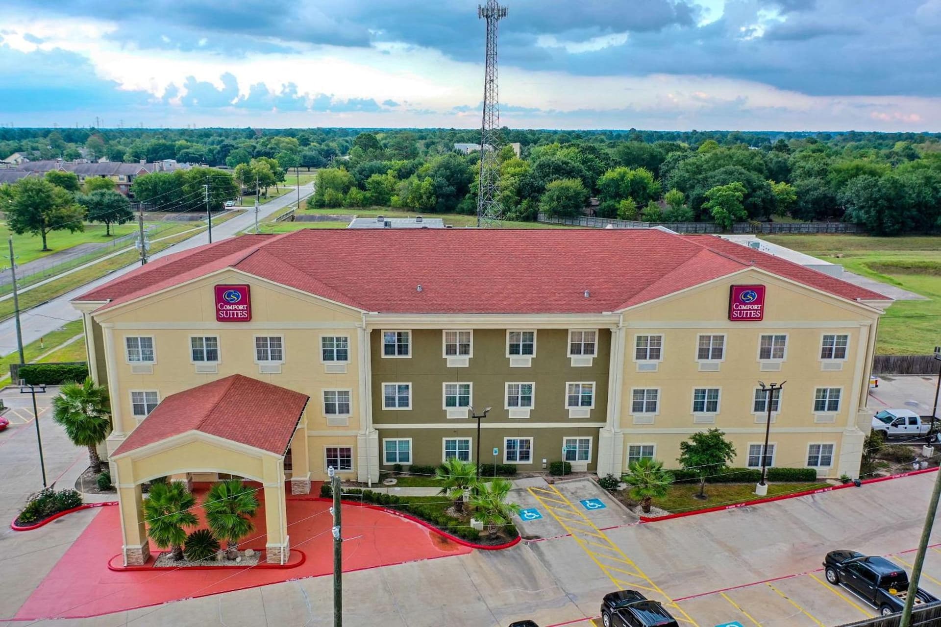 Comfort Suites Tomball Medical Center interior in Tomball, TX — gallery photo 2