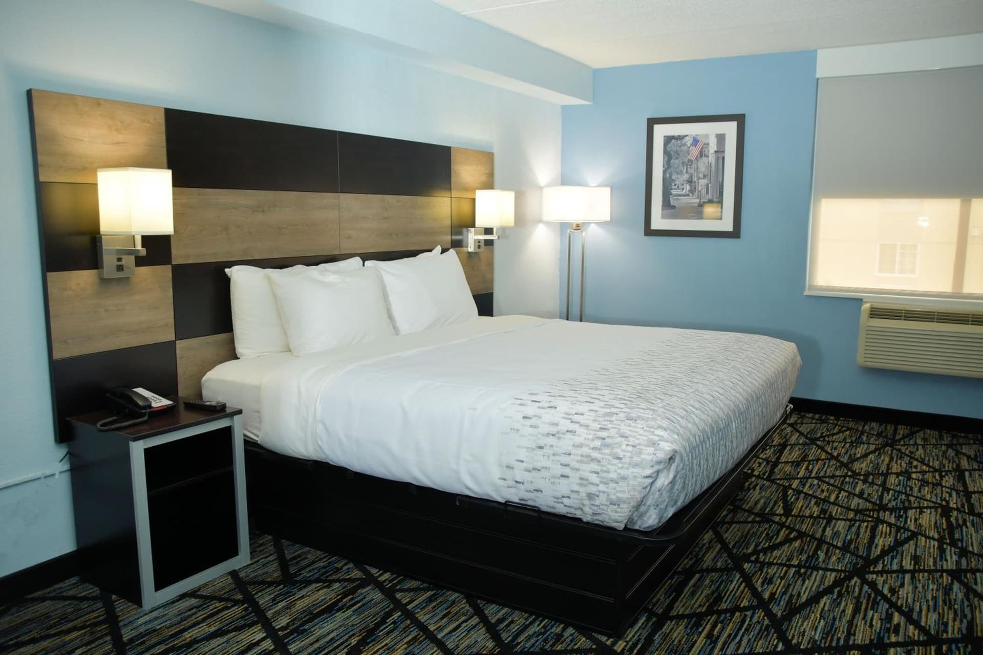 Clarion Pointe Jacksonville near Camp Lejeune gallery photo in Jacksonville, NC — image 29
