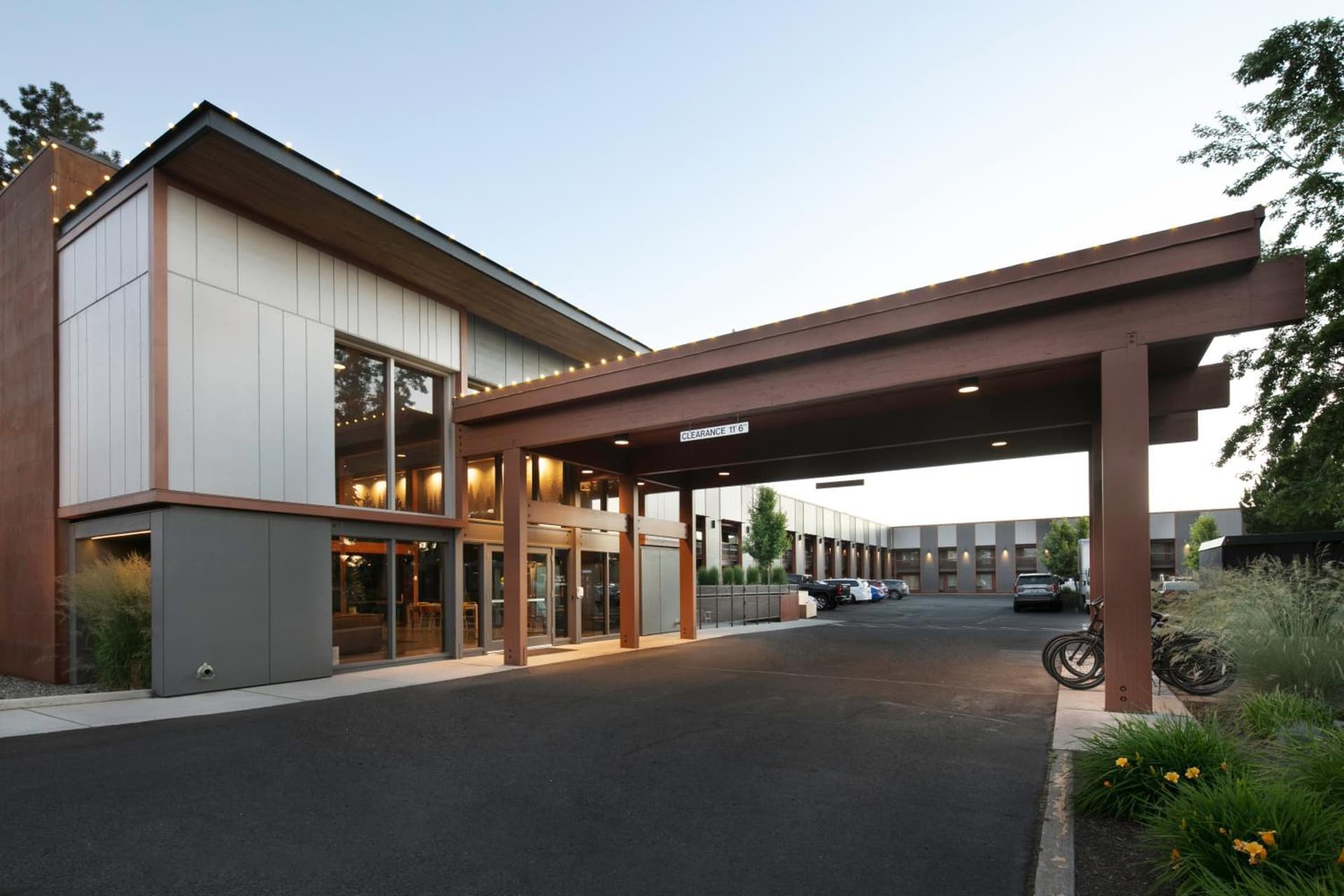 Waypoint Hotel gallery photo in Bend, OR — image 8