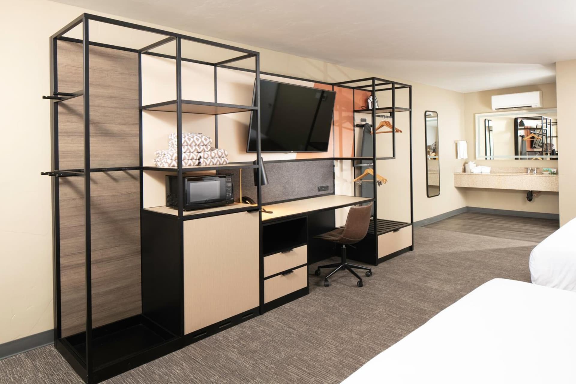 Waypoint Hotel gallery photo in Bend, OR — image 79