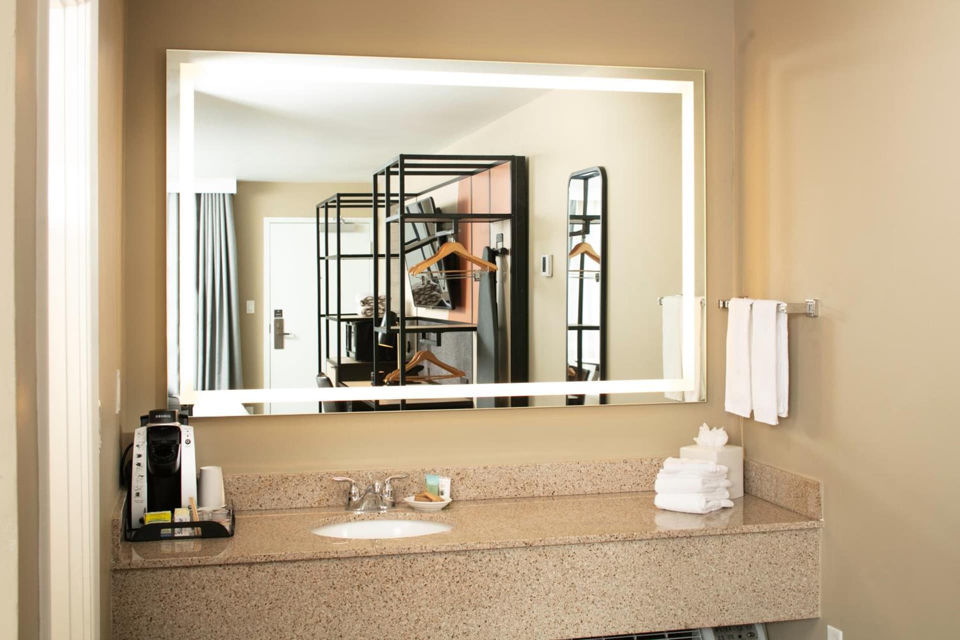 Waypoint Hotel gallery photo in Bend, OR — image 31