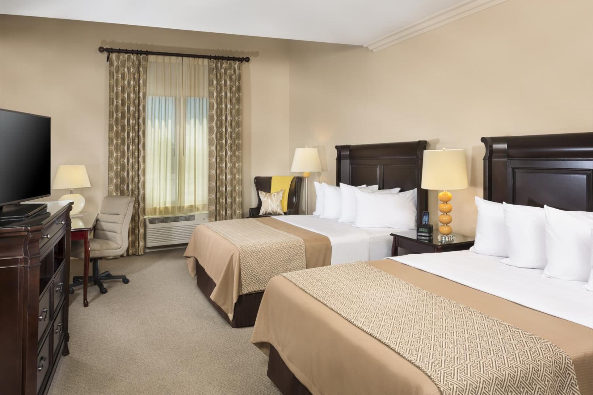 Ayres Hotel Orange gallery photo in Anaheim, CA — image 9