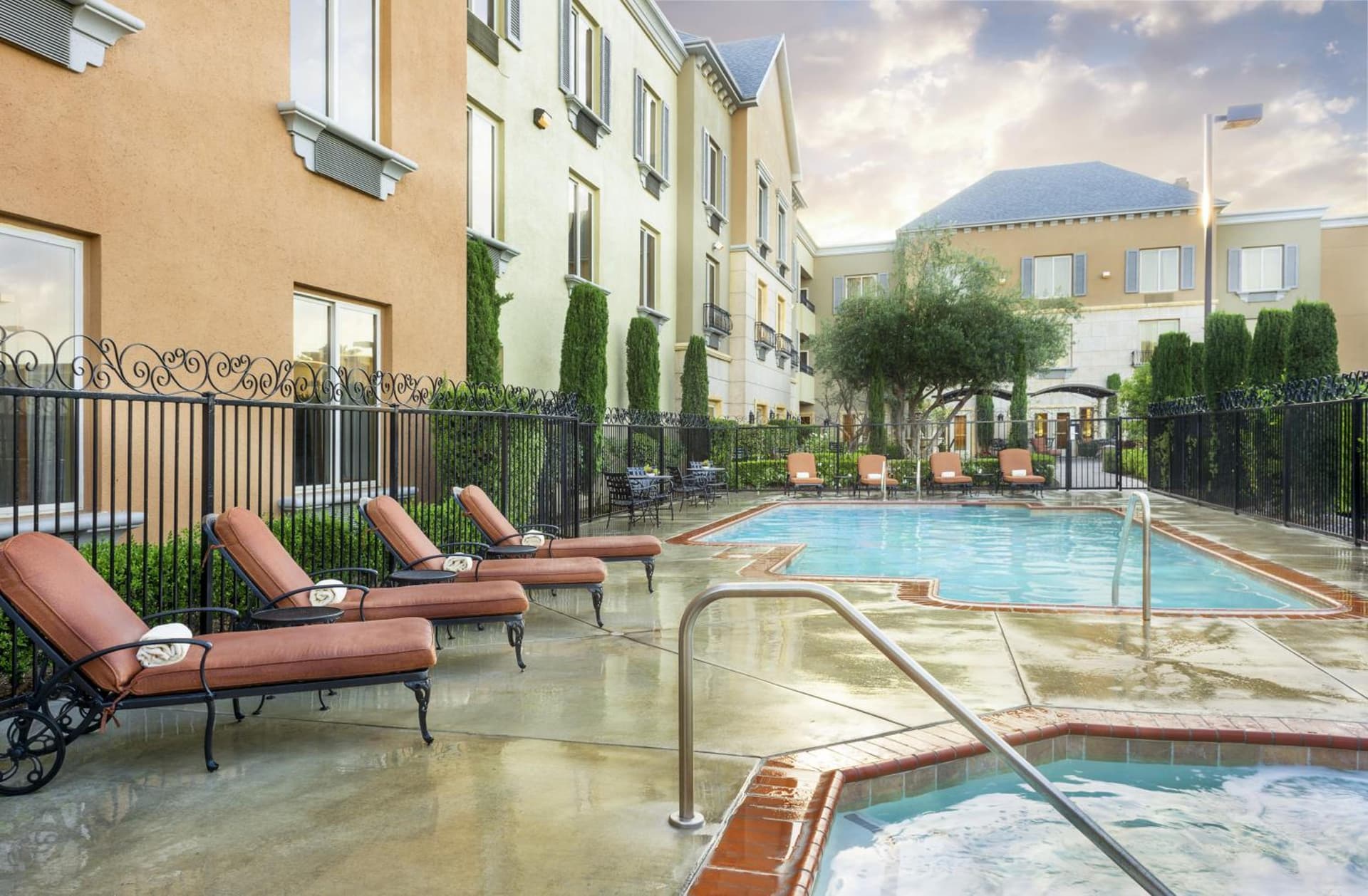 Ayres Hotel Seal Beach - Cypress gallery photo in Seal Beach, CA — image 8