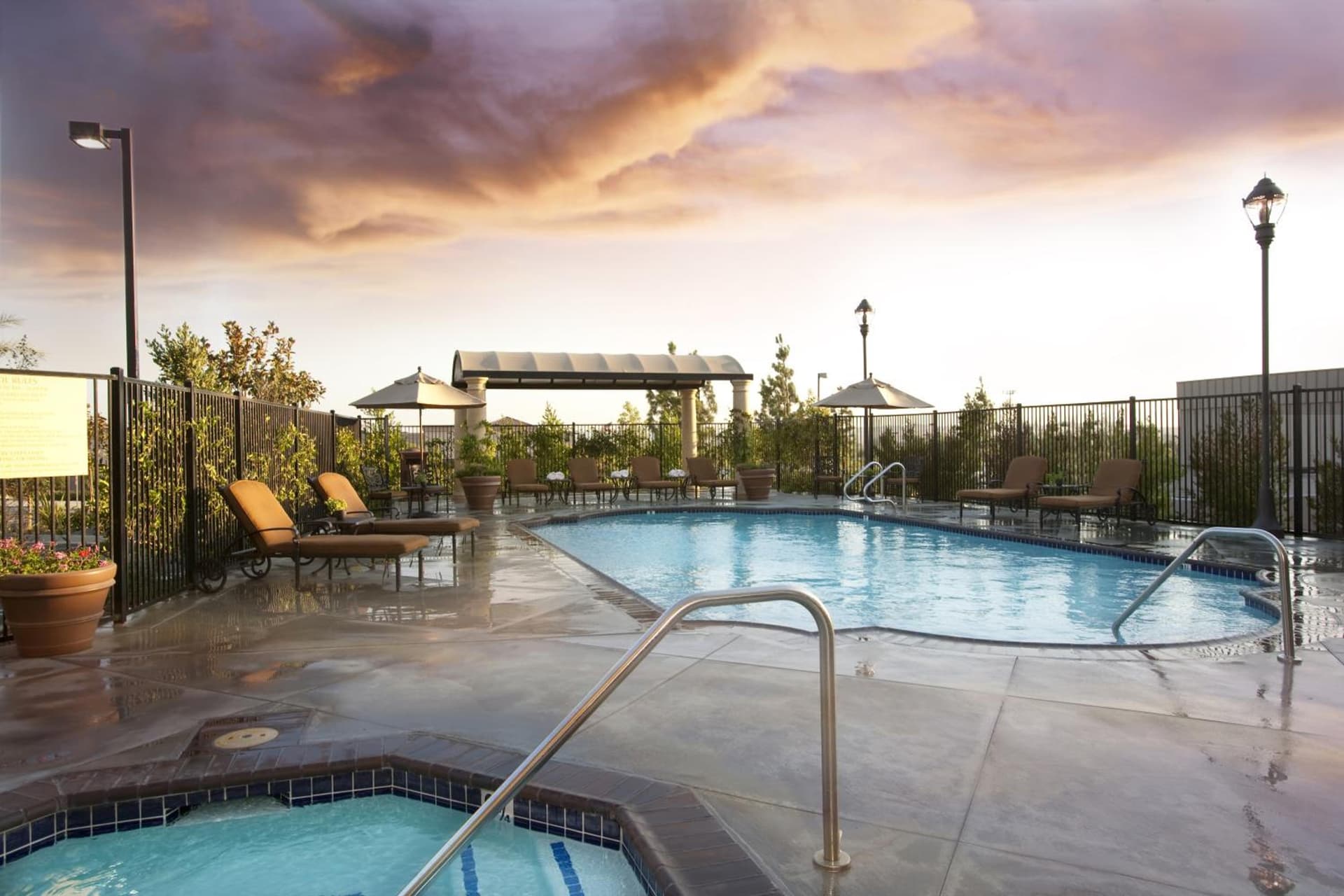 Ayres Hotel & Spa Moreno Valley/Riverside property views in Moreno Valley, CA — gallery photo 3