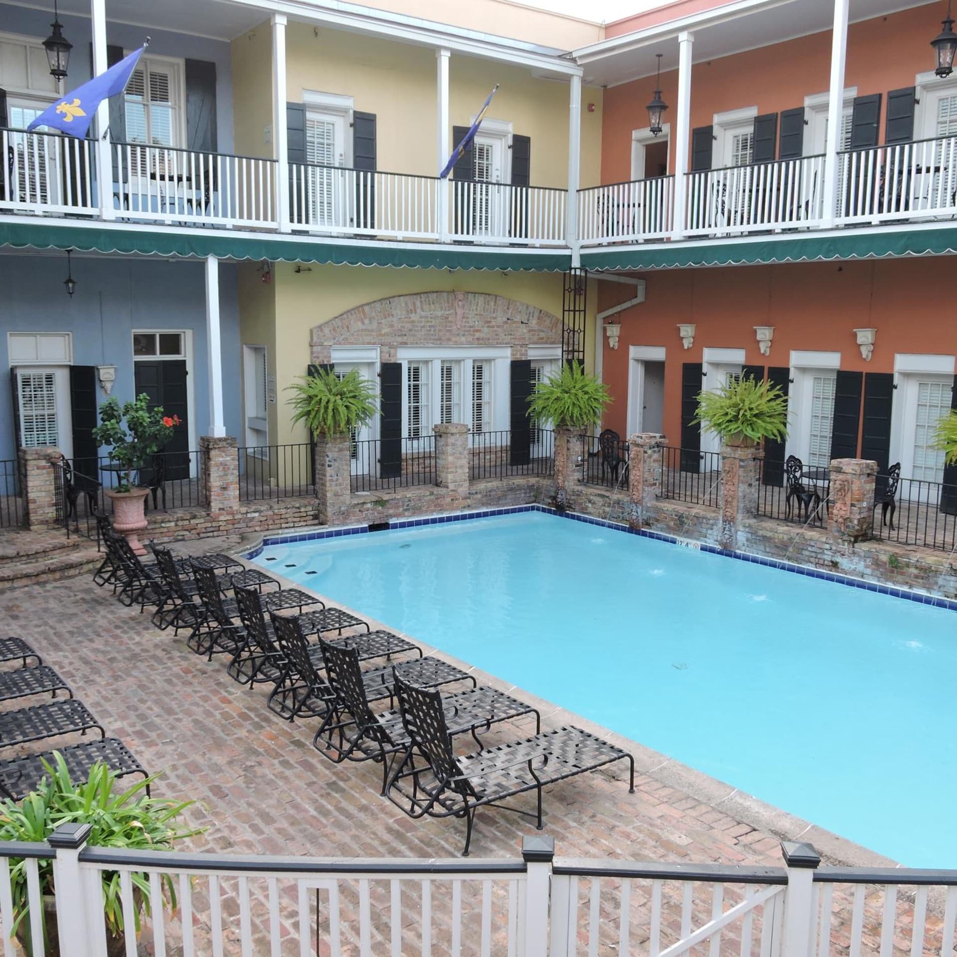 New Orleans Courtyard Hotel by the French Quarter interior in New Orleans, LA — gallery photo 2