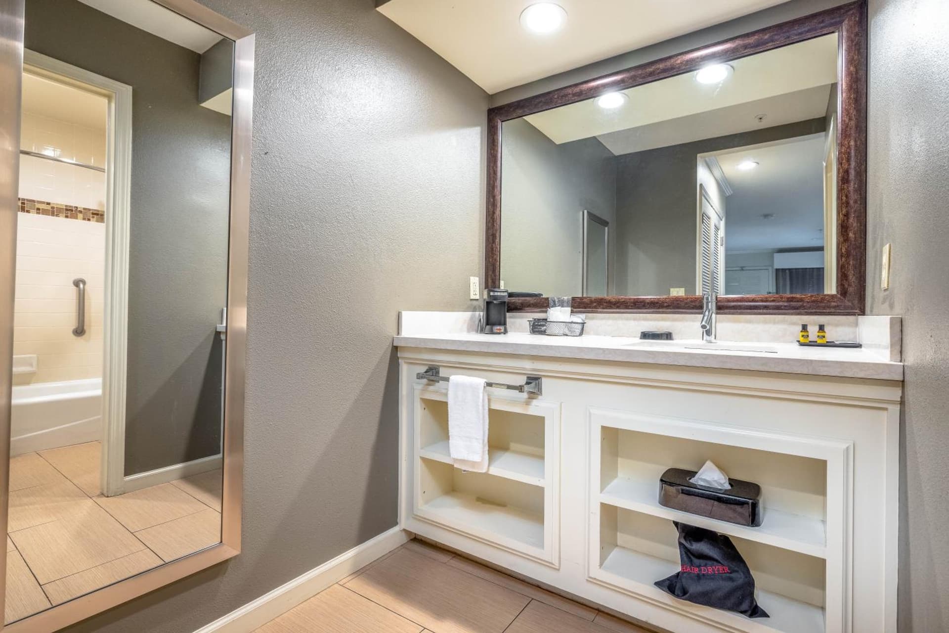 Best Western Plus Dixon Davis gallery photo in Dixon, CA — image 30