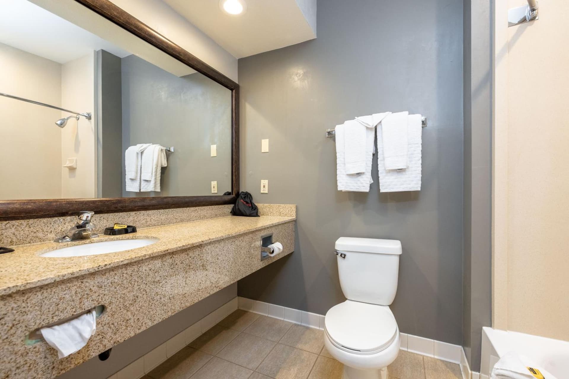 Best Western Plus Dixon Davis gallery photo in Dixon, CA — image 29