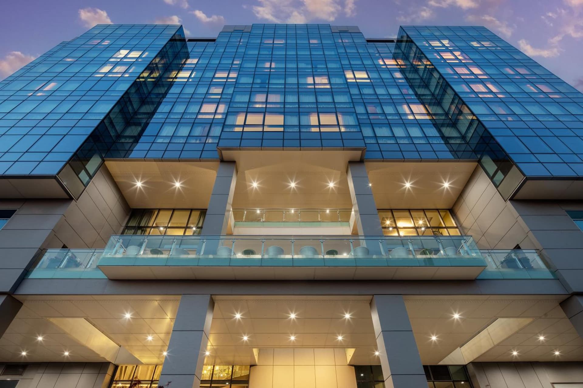 Hotel Indigo Flushing - LaGuardia featured exterior or lobby in Queens, NY — similar hotel