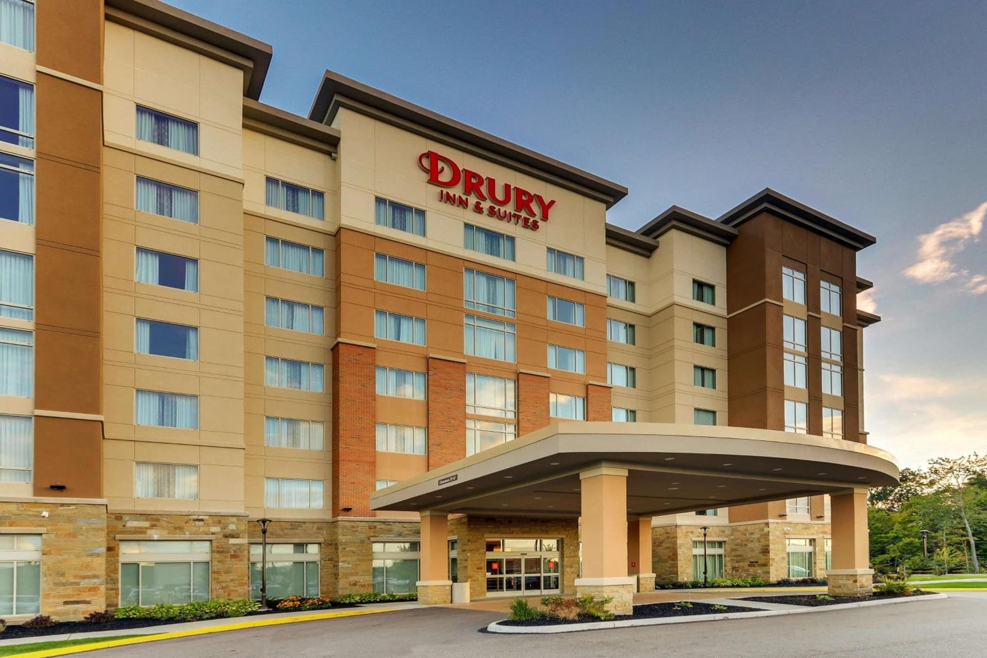 Drury Inn & Suites Cleveland Beachwood — hotel in Beachwood, Ohio