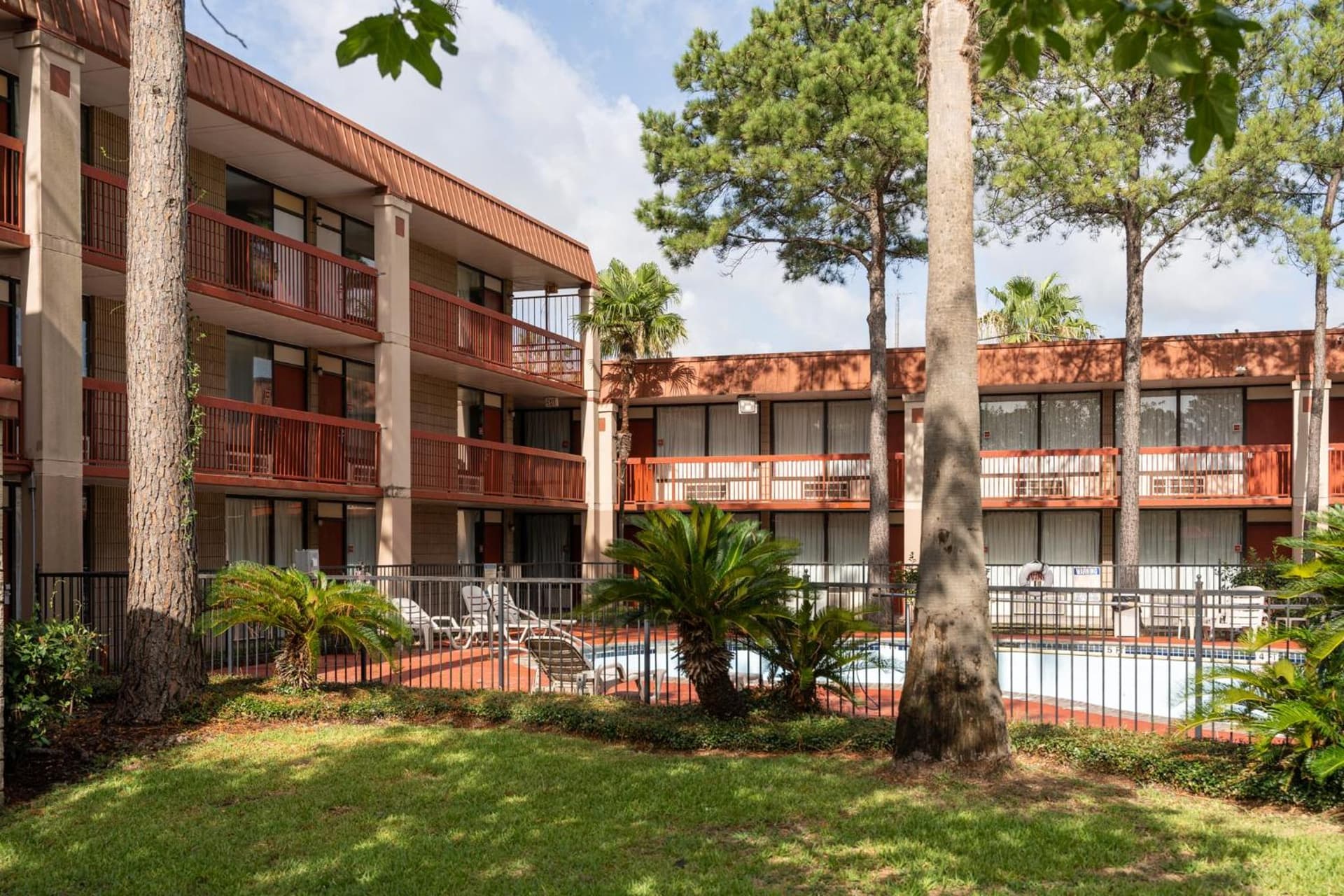 GreenTree Hotel & Extended Stay I-10 FWY Houston, Channelview, Baytown — hotel in Channelview, Texas