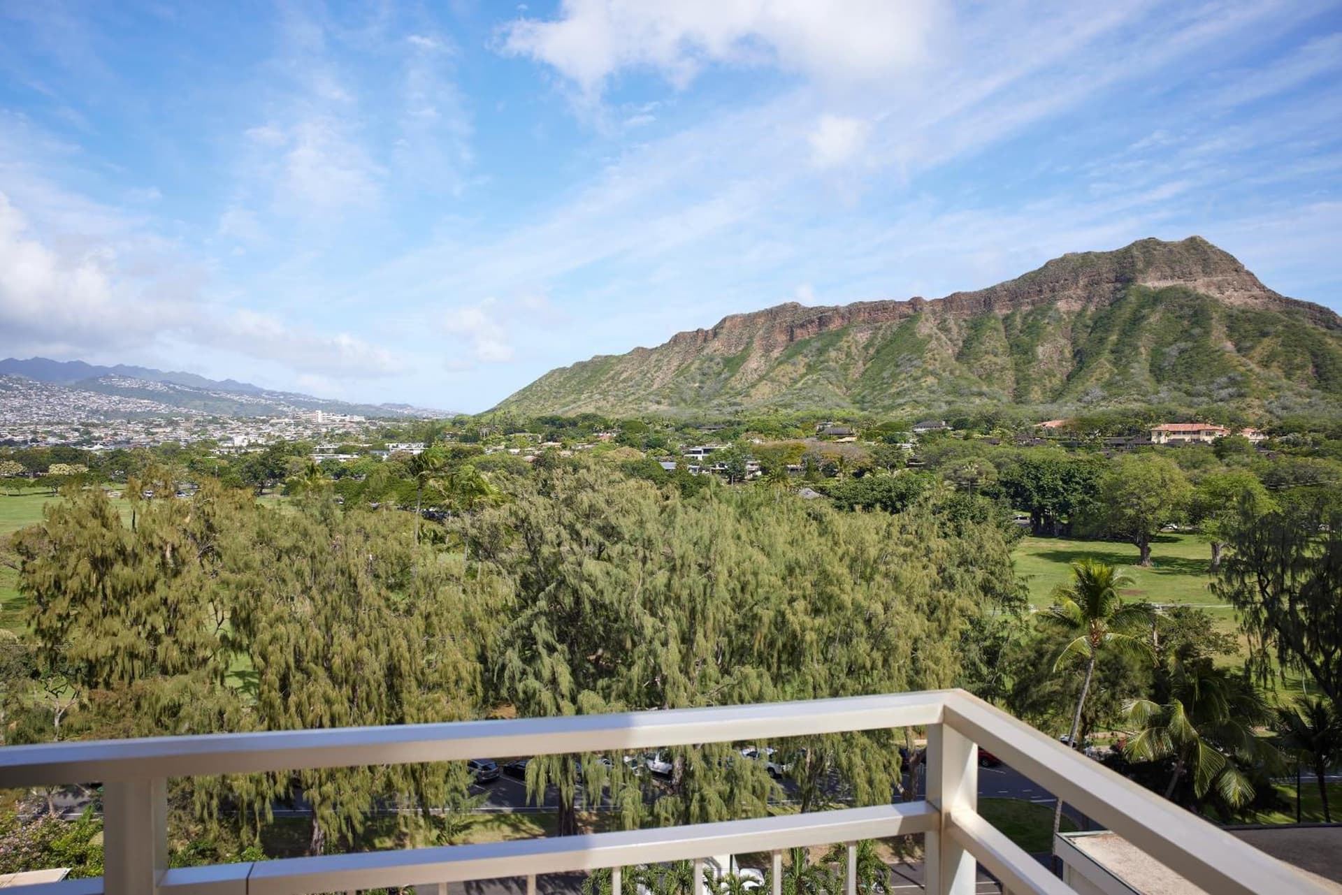 Kaimana Beach Hotel gallery photo in Honolulu, HI — image 32