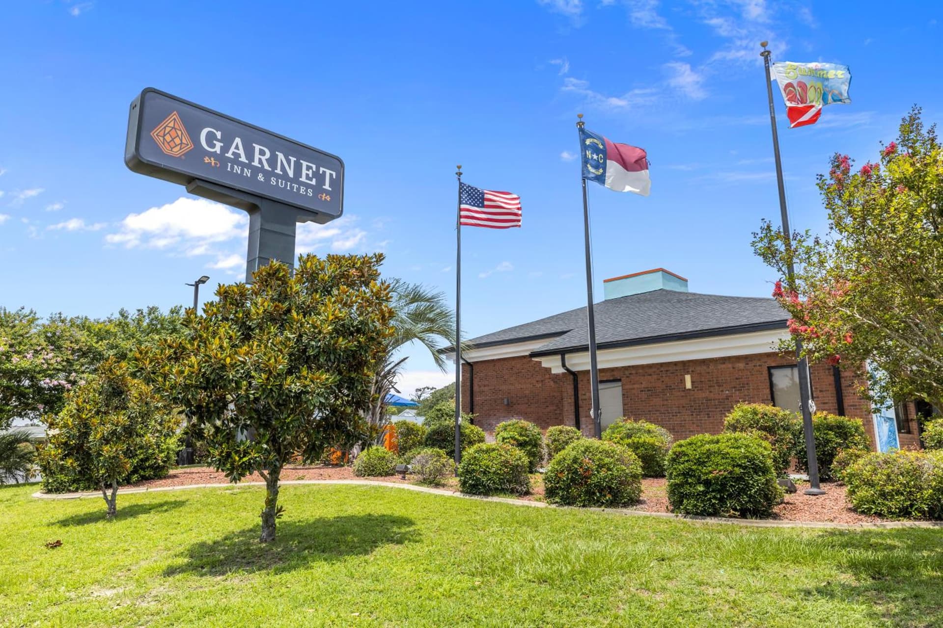 Garnet Inn & Suites, Morehead City near Atlantic Beach interior in Morehead City, NC — gallery photo 2