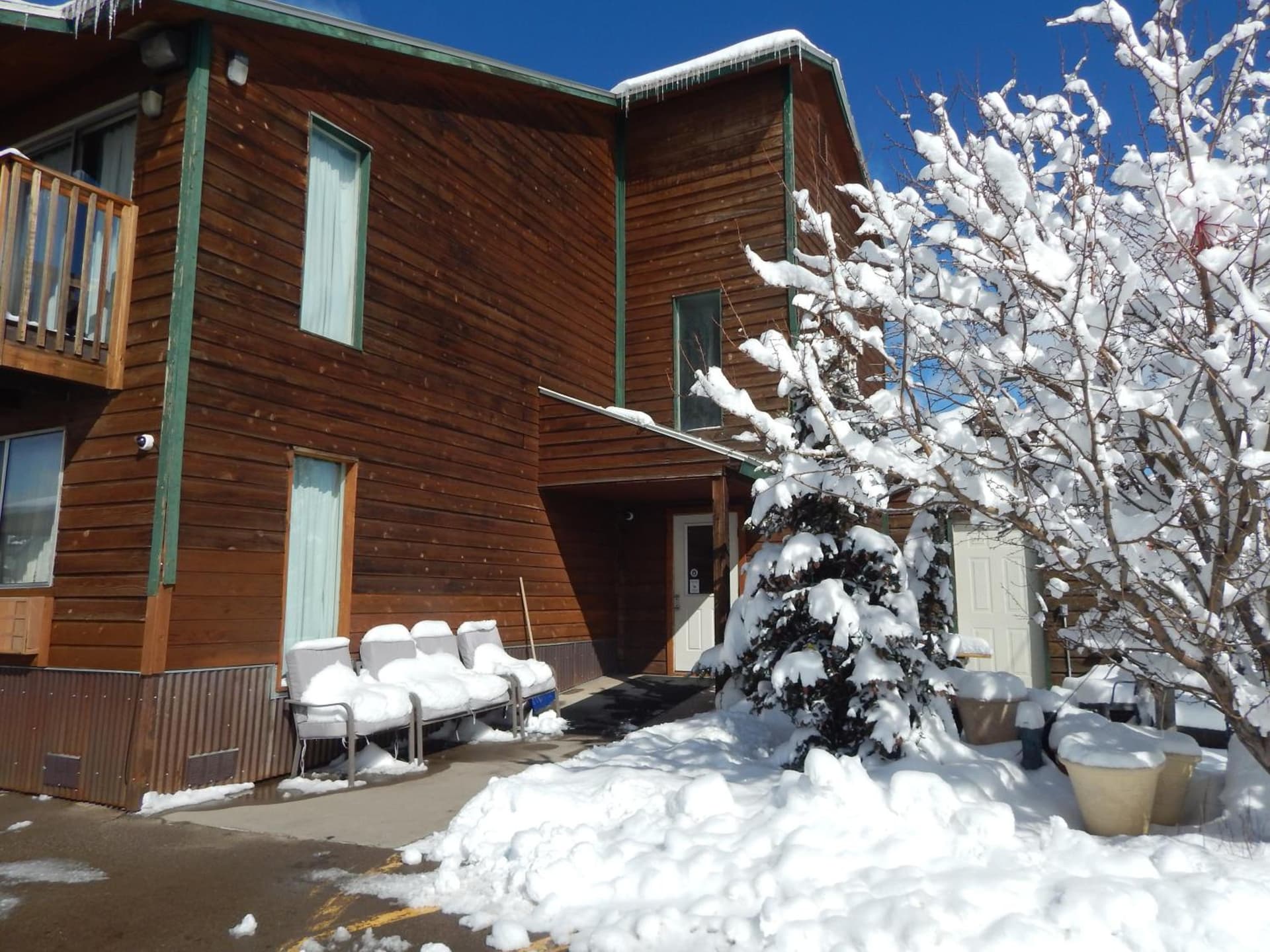 Alpine Inn featured exterior or lobby in Pagosa Springs, CO — similar hotel