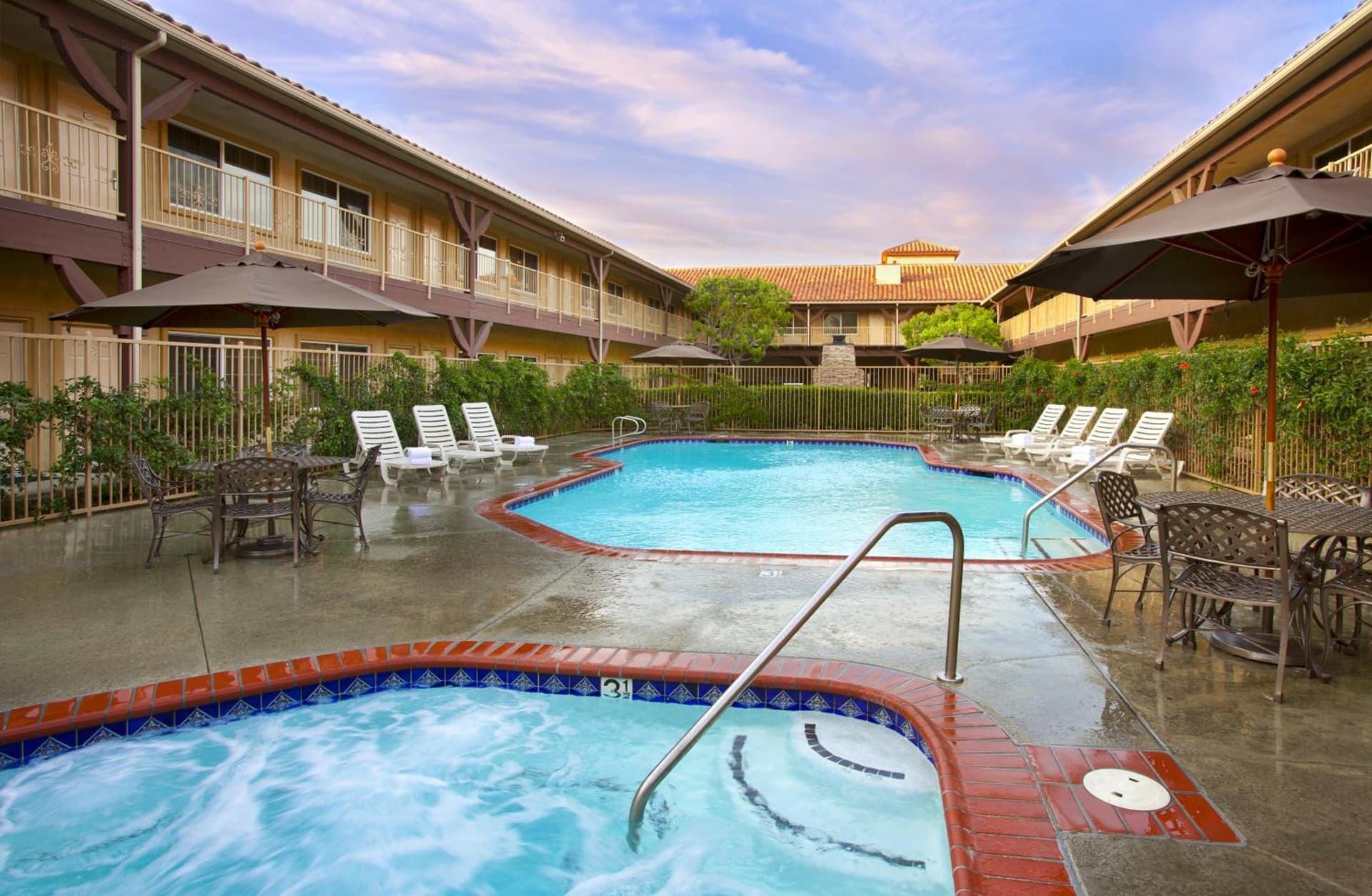 Best Western Corona Hotel & Suites gallery photo in Corona, CA — image 9