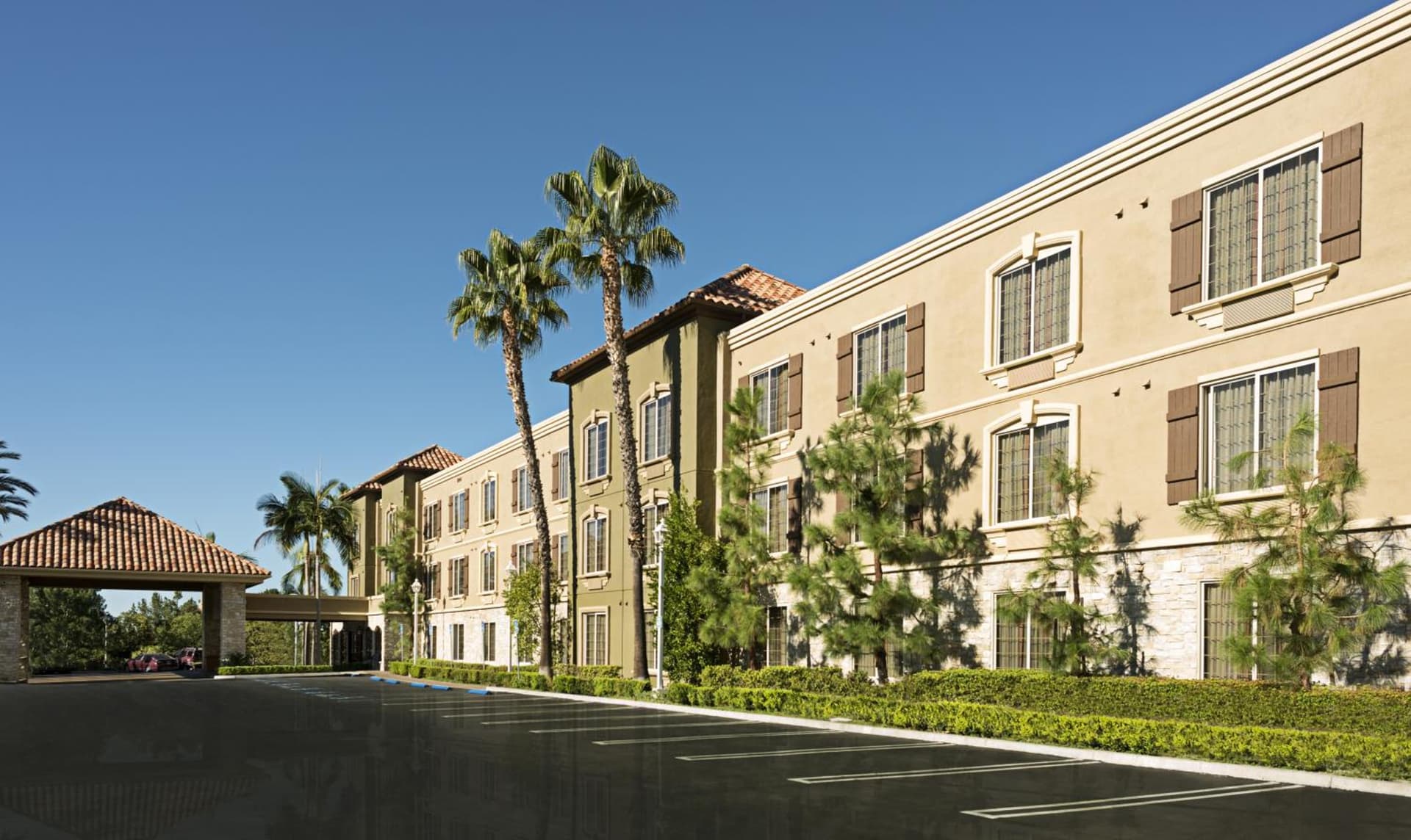 Ayres Suites Mission Viejo - Lake Forest gallery photo in Mission Viejo, CA — image 8