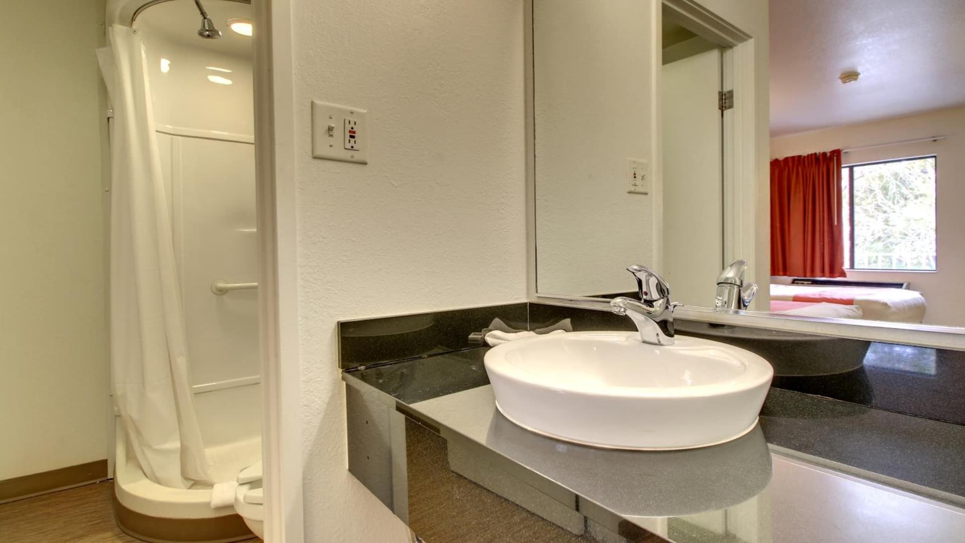 Motel 6-Des Moines, IA - North gallery photo in Des Moines, IA — image 33