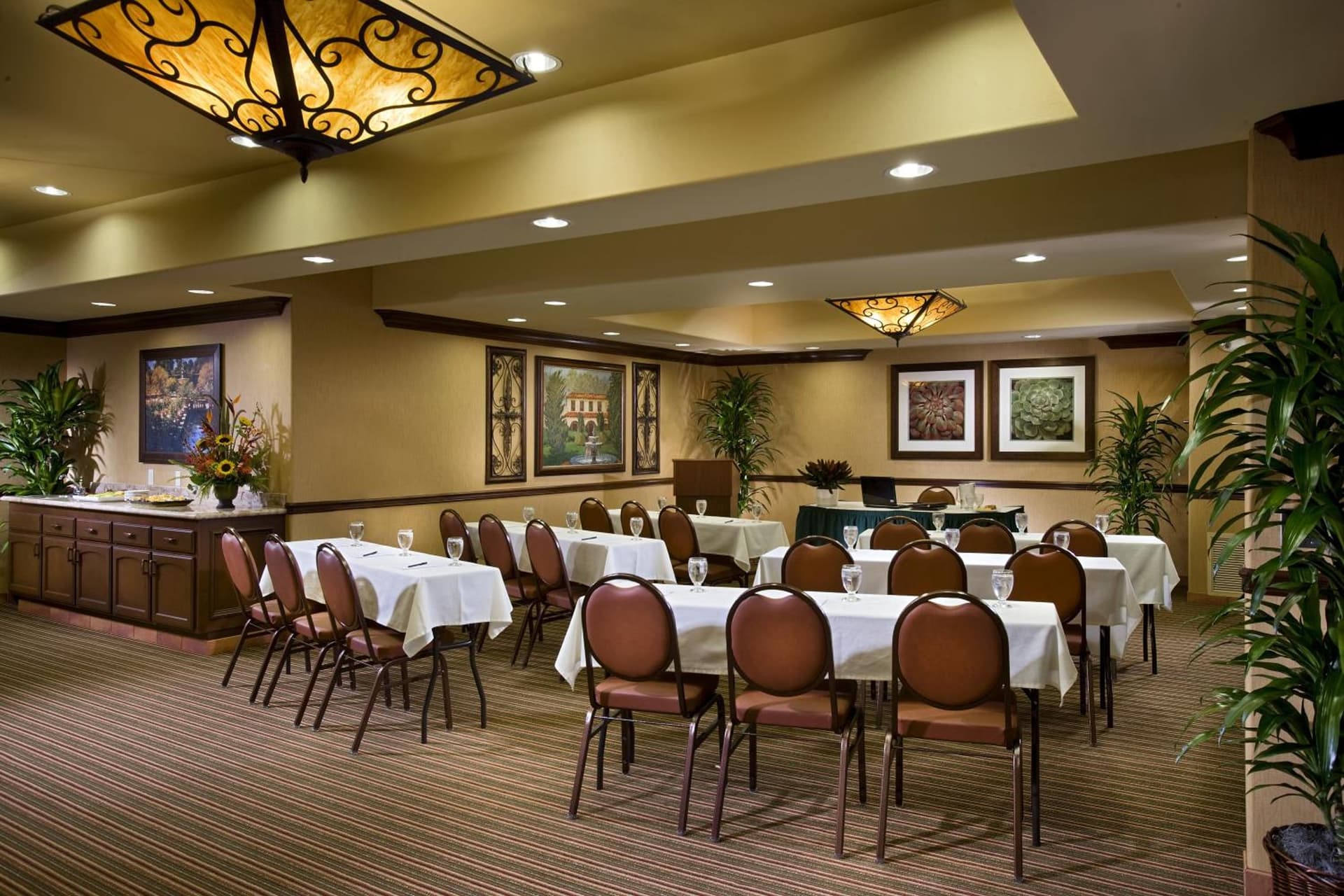 Ayres Hotel Redlands - Loma Linda gallery photo in Redlands, CA — image 20