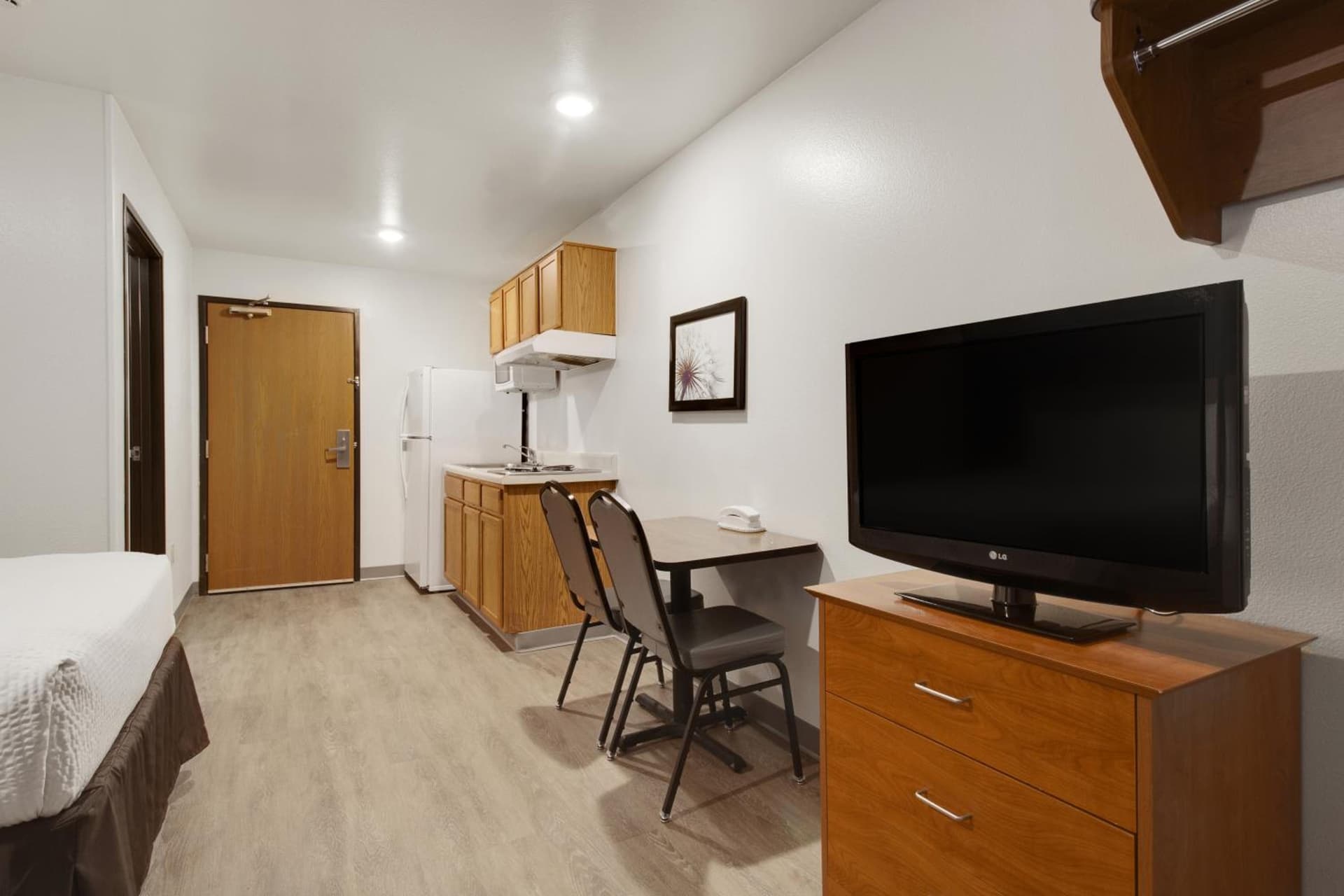 WoodSpring Suites Texas City gallery photo in Texas City, TX — image 26