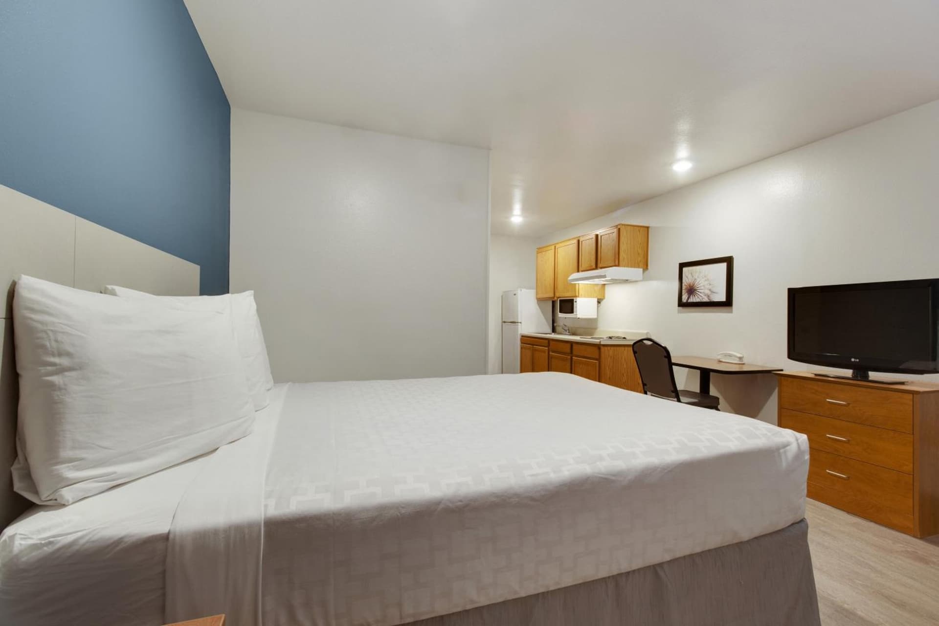 WoodSpring Suites Texas City gallery photo in Texas City, TX — image 30