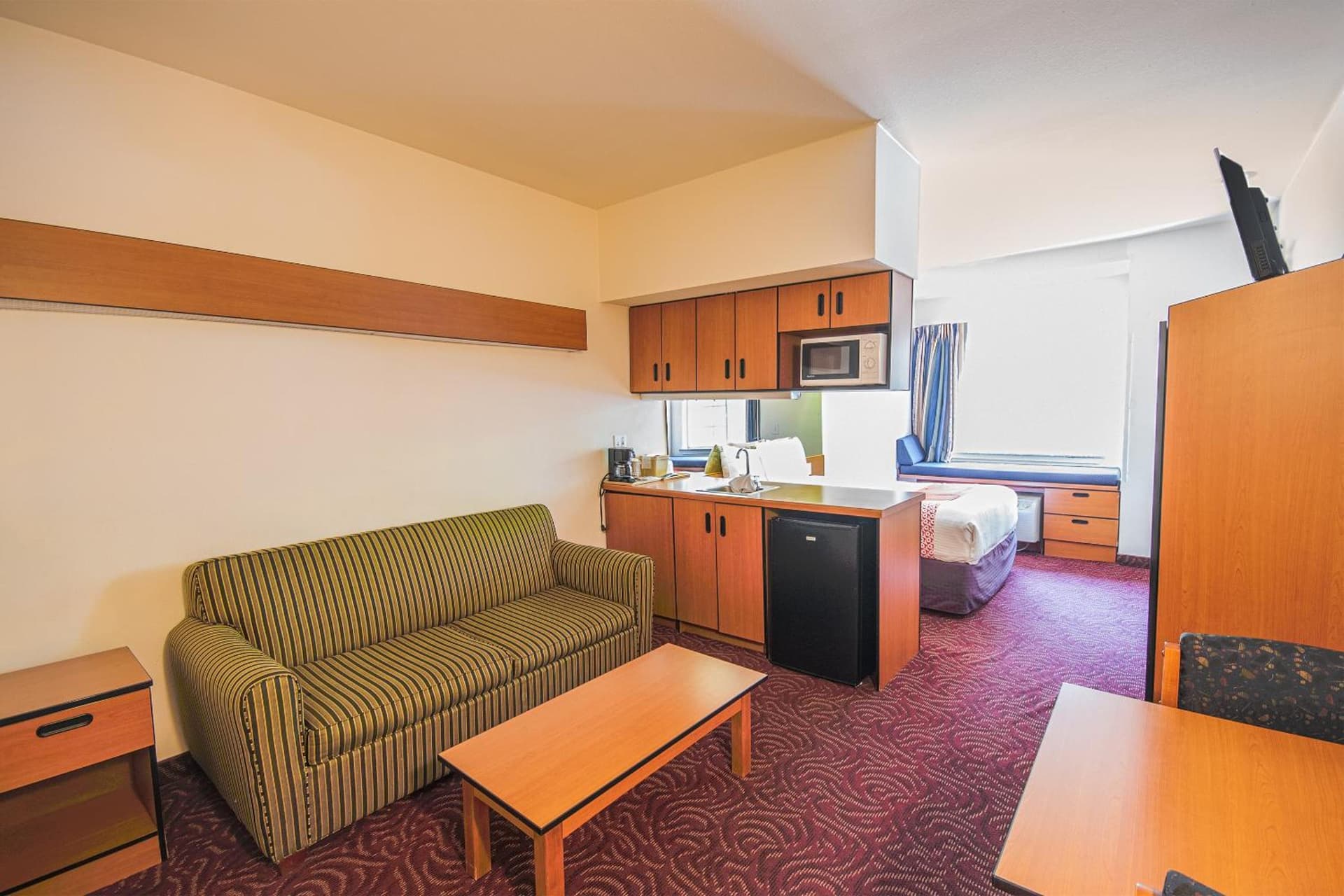 Econo Lodge Inn & Suites Mesquite - Dallas East gallery photo in Mesquite, TX — image 19