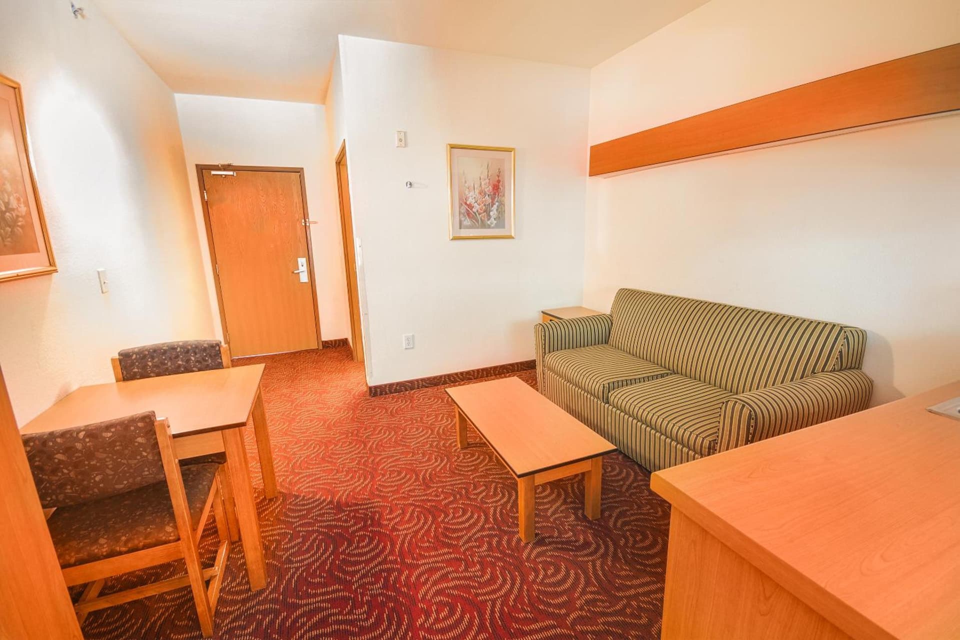 Econo Lodge Inn & Suites Mesquite - Dallas East gallery photo in Mesquite, TX — image 58