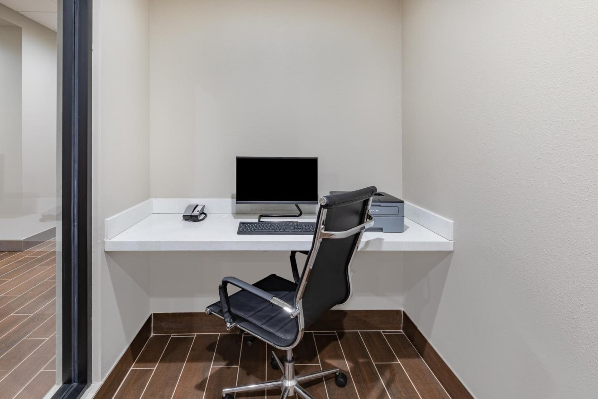 Hawthorn Extended Stay by Wyndham Oklahoma City Airport gallery photo in Oklahoma City, OK — image 35