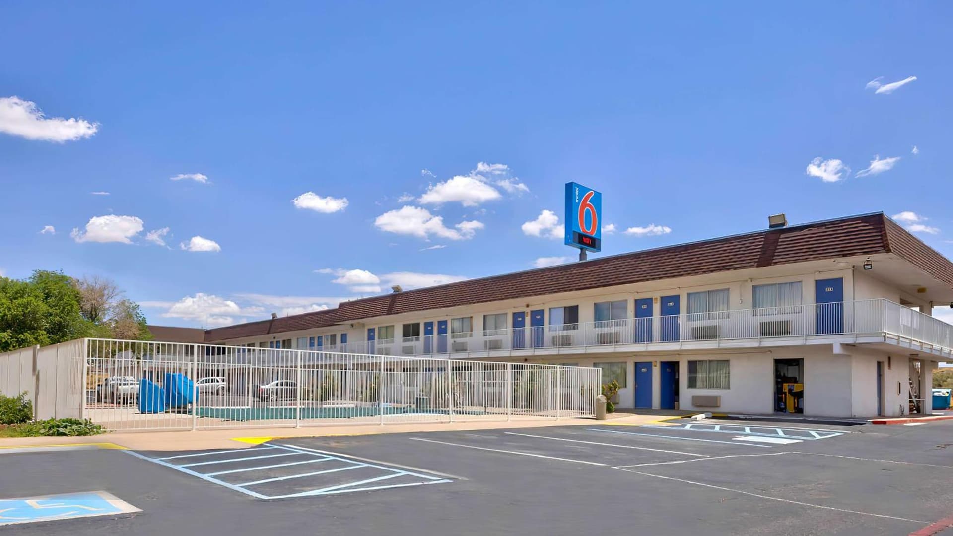 Motel 6-Santa Rosa, NM interior in Santa Rosa, NM — gallery photo 2