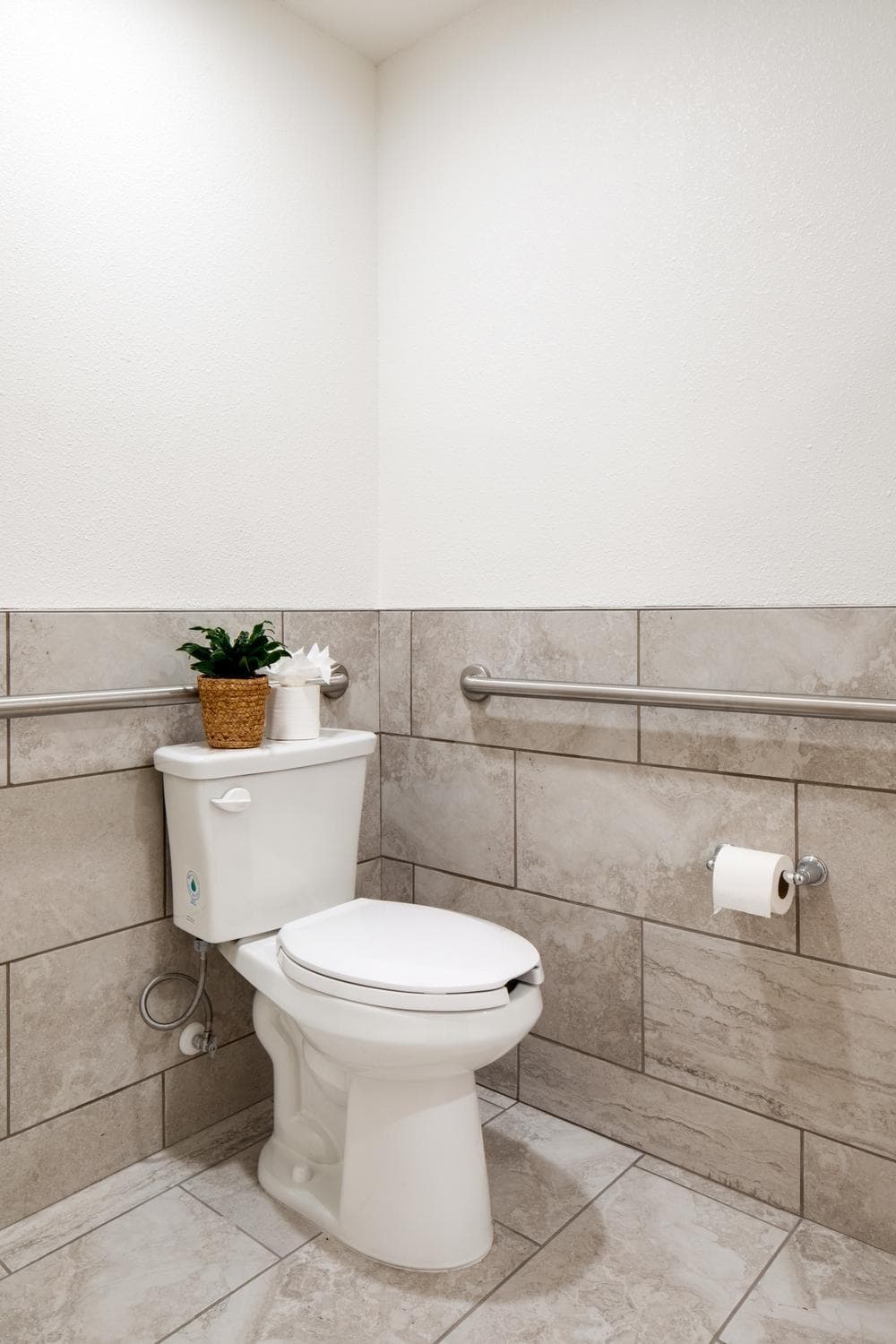 Ayres Suites Diamond Bar interior in Diamond Bar, CA — gallery photo 2