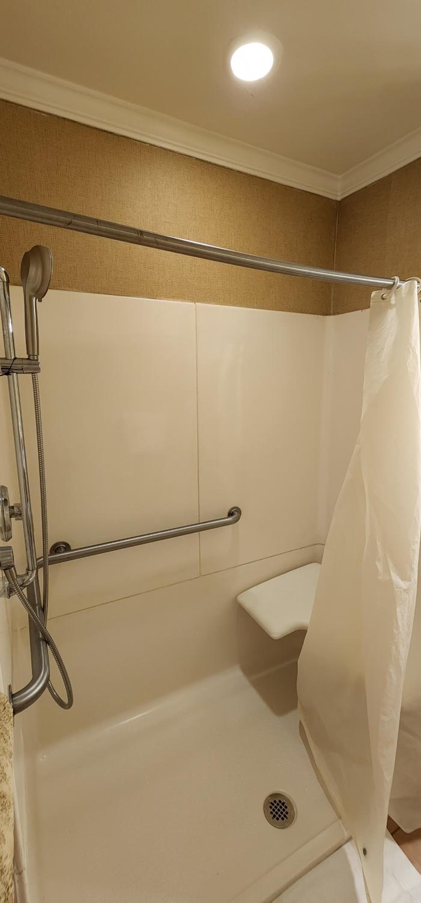 Essence Collection Staten Island interior in Staten Island, NY — gallery photo 2