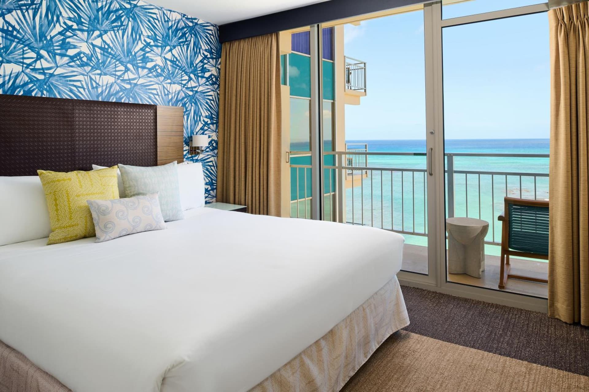 Kaimana Beach Hotel gallery photo in Honolulu, HI — image 43