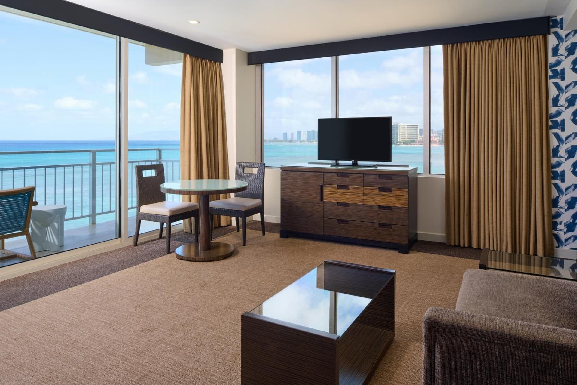 Kaimana Beach Hotel interior in Honolulu, HI — gallery photo 2