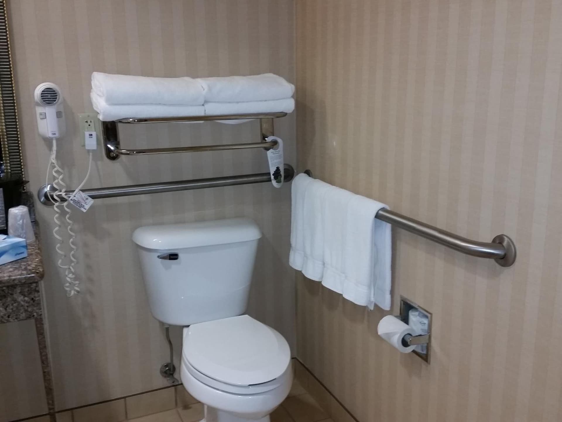 Holiday Inn Express & Suites New Buffalo, MI by IHG gallery photo in New Buffalo, MI — image 35