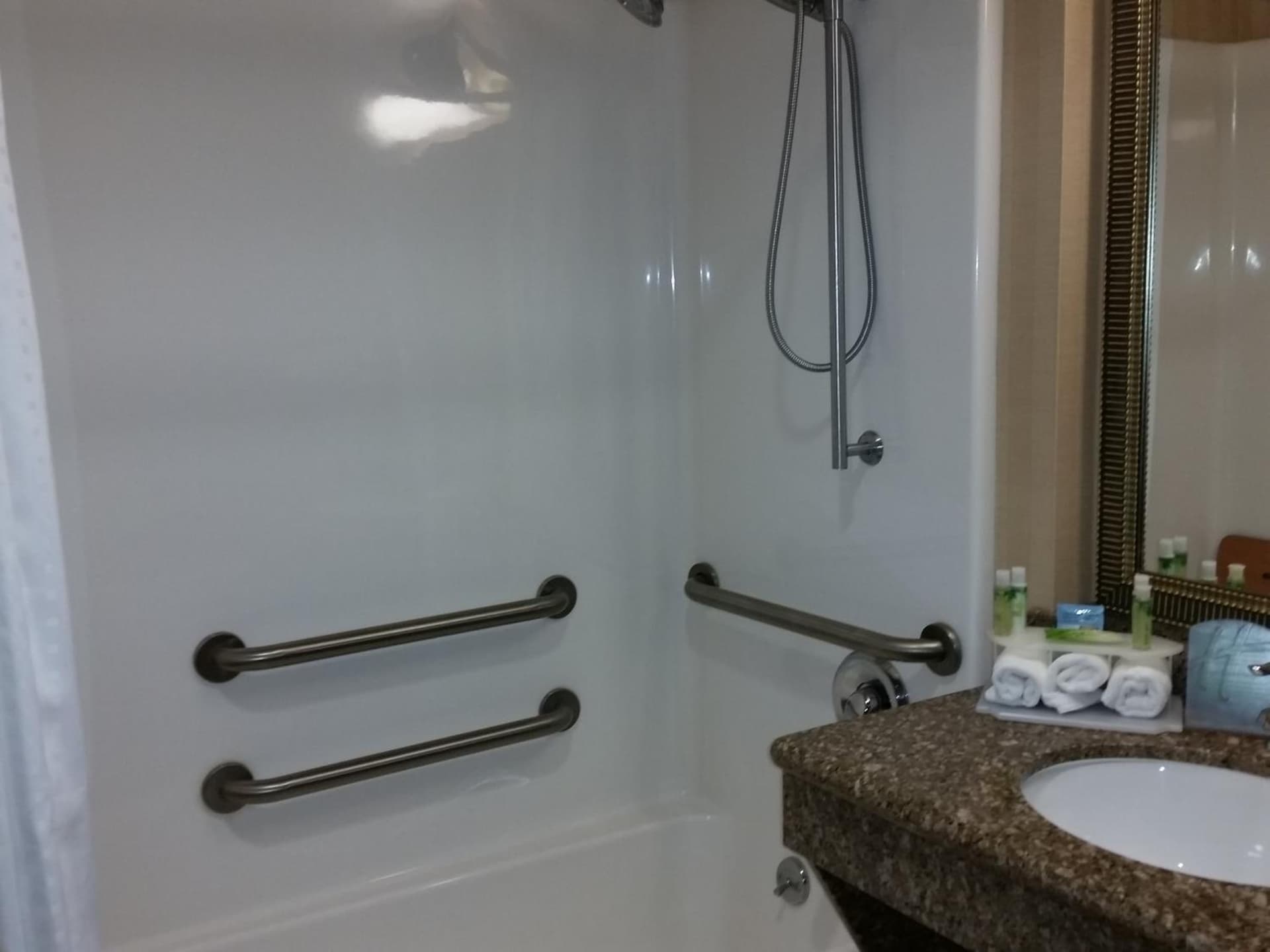 Holiday Inn Express & Suites New Buffalo, MI by IHG gallery photo in New Buffalo, MI — image 12