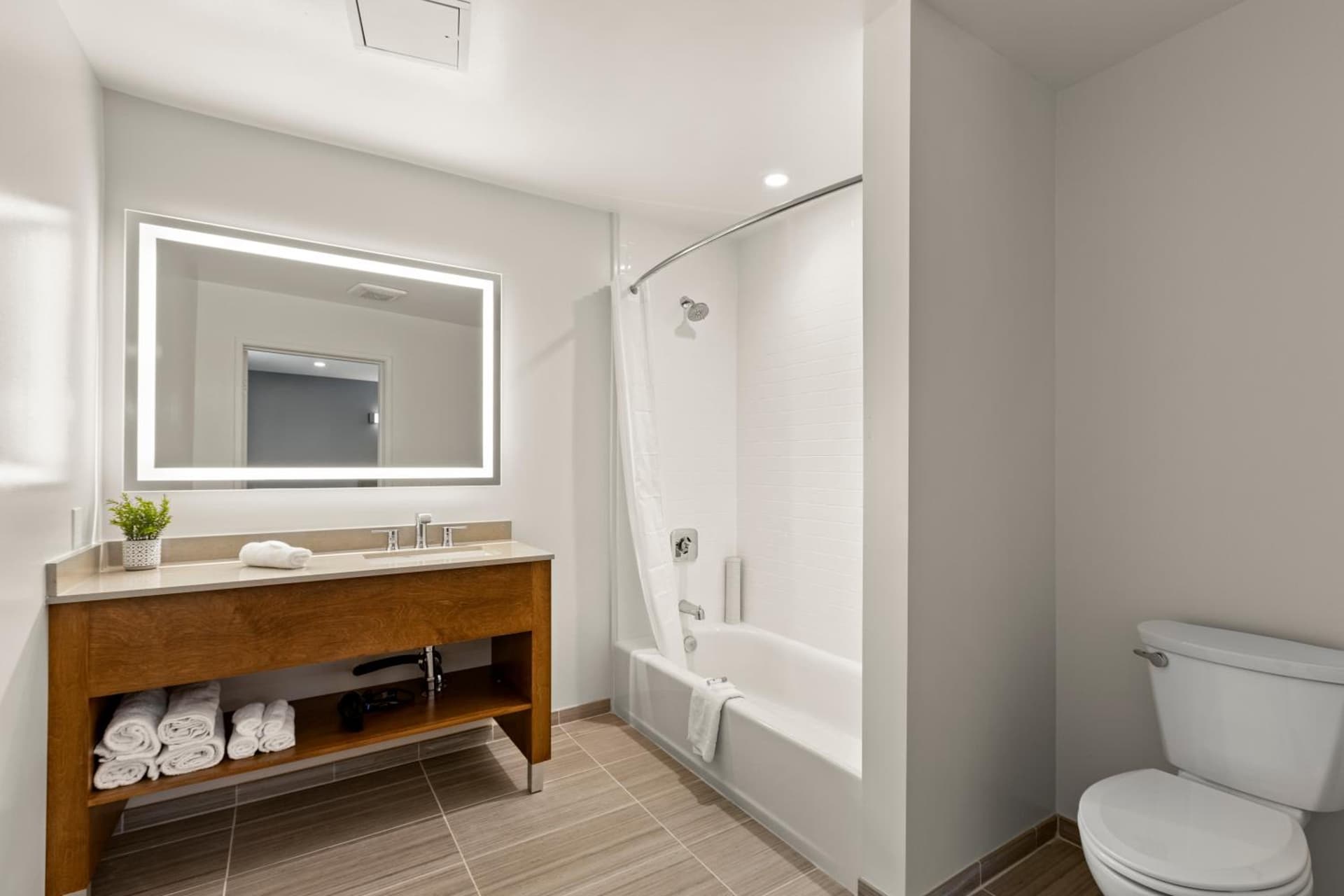 Good Nite Inn Calabasas gallery photo in Calabasas, CA — image 8