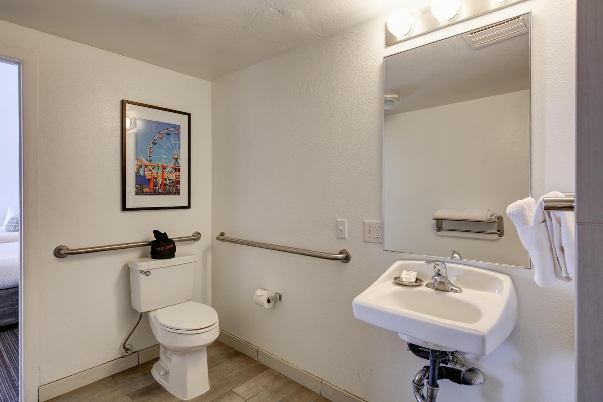 Inn at Venice Beach gallery photo in Los Angeles, CA — image 12