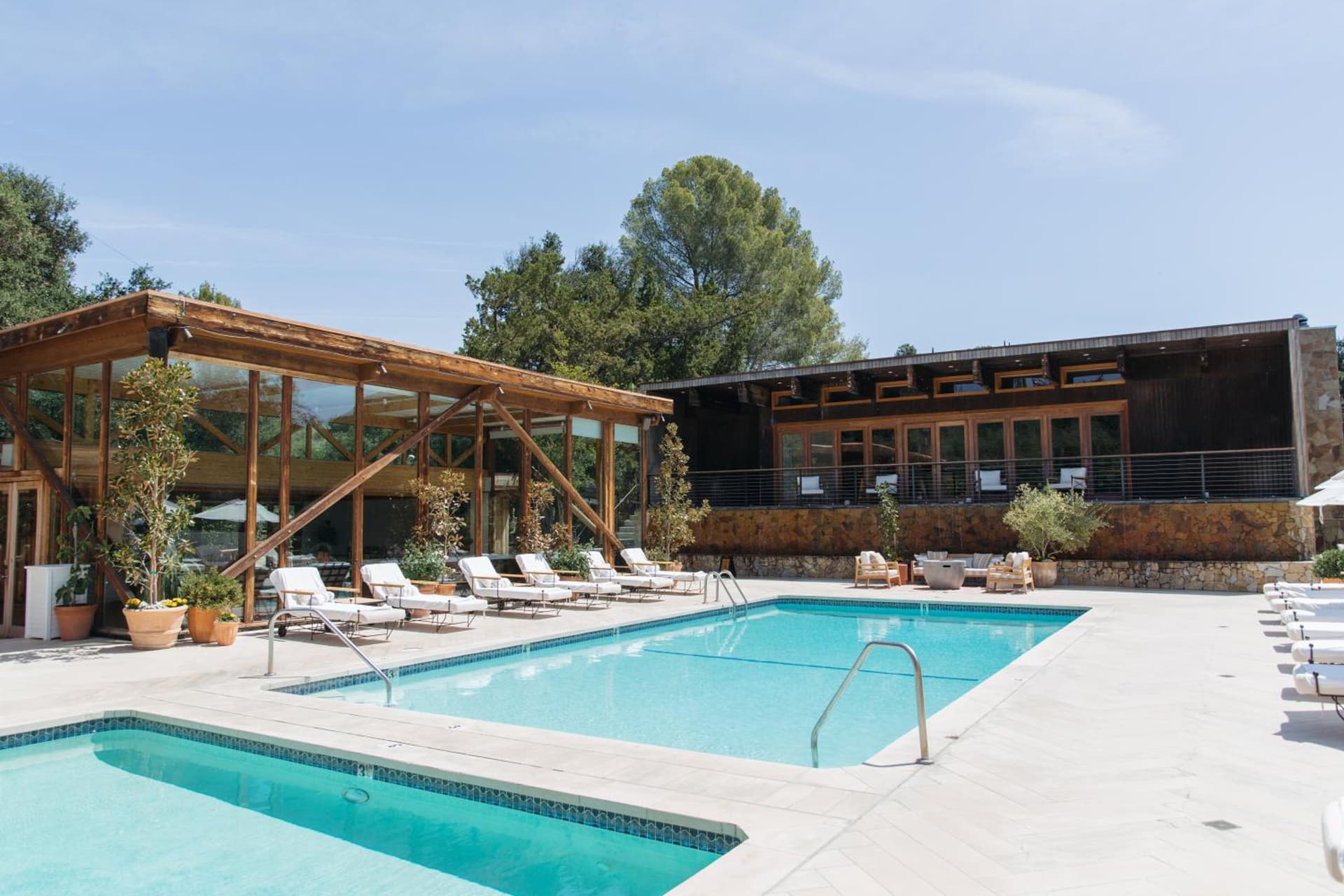 CALAMIGOS RANCH Resort & Spa interior in Malibu, CA — gallery photo 2