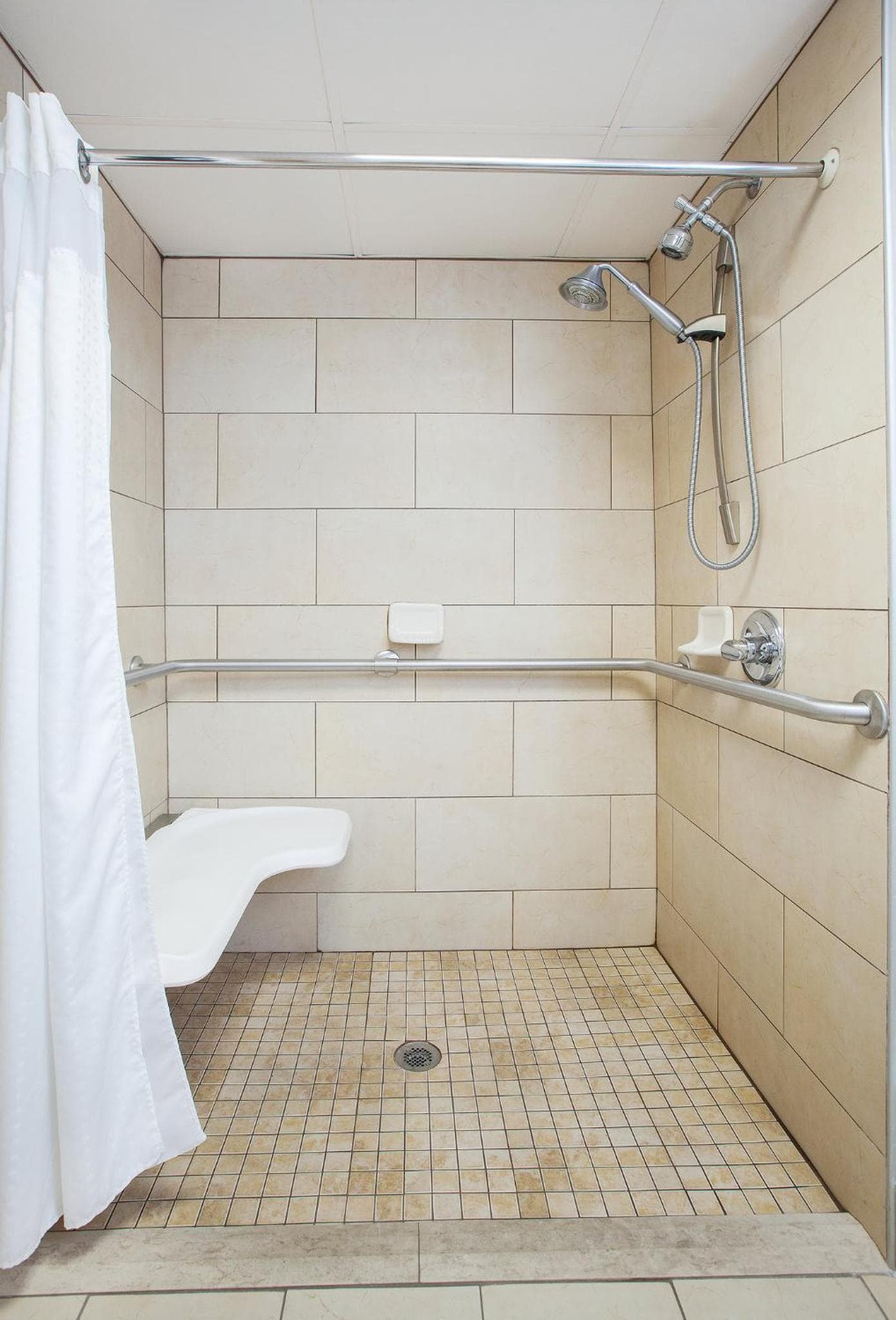 Holiday Inn Express Winston-Salem by IHG gallery photo in Winston-Salem, NC — image 19