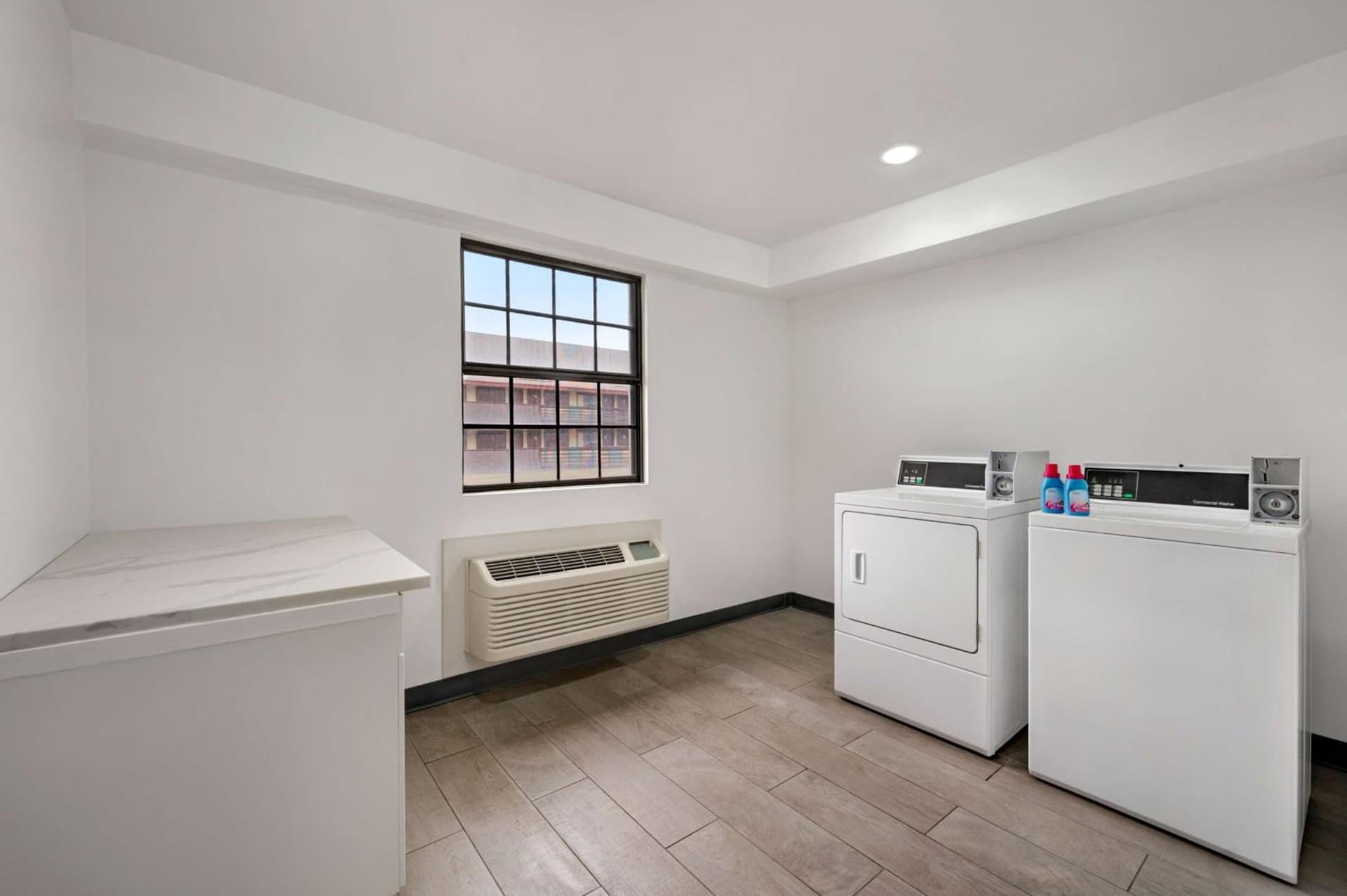 La Quinta Inn by Wyndham Columbus I-70E Reynoldsburg gallery photo in Columbus, OH — image 51