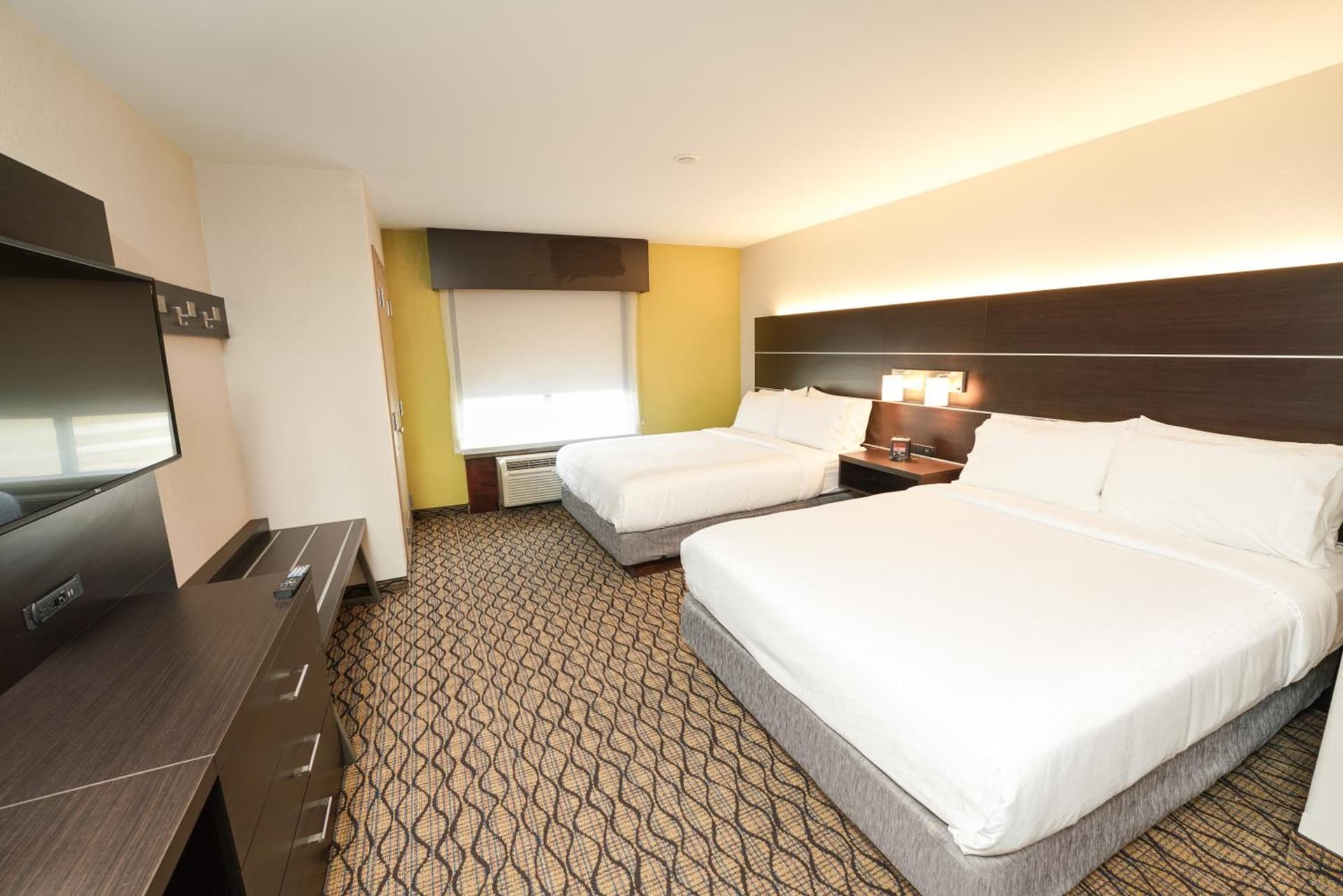Holiday Inn Express and Suites Springfield Medical District by IHG gallery photo in Springfield, MO — image 18