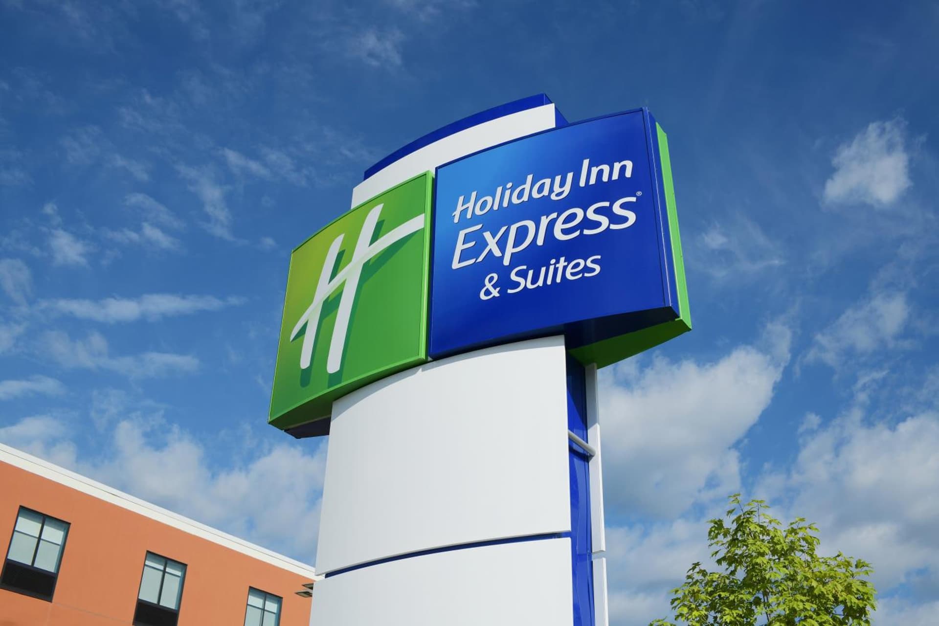 Holiday Inn Express & Suites - Williamstown - Glassboro by IHG property views in Williamstown, NJ — gallery photo 3