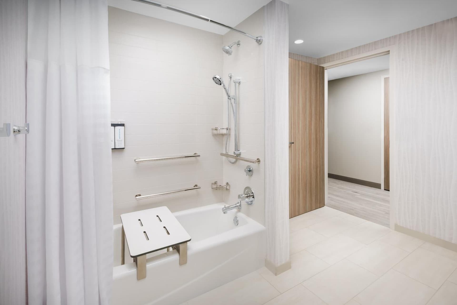 Hyatt Place Panama City Beach - Beachfront gallery photo in Panama City Beach, FL — image 57