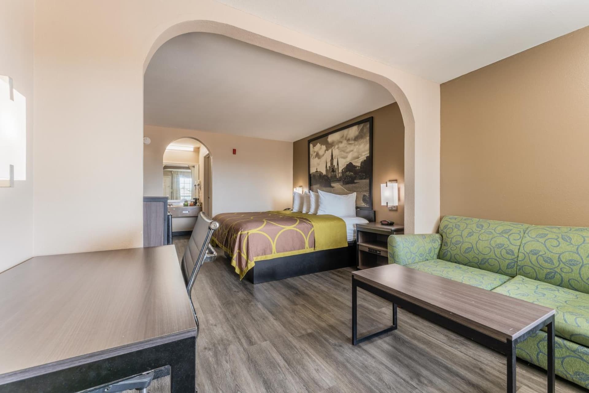 Super 8 by Wyndham Lake Charles Northeast gallery photo in Lake Charles, LA — image 20