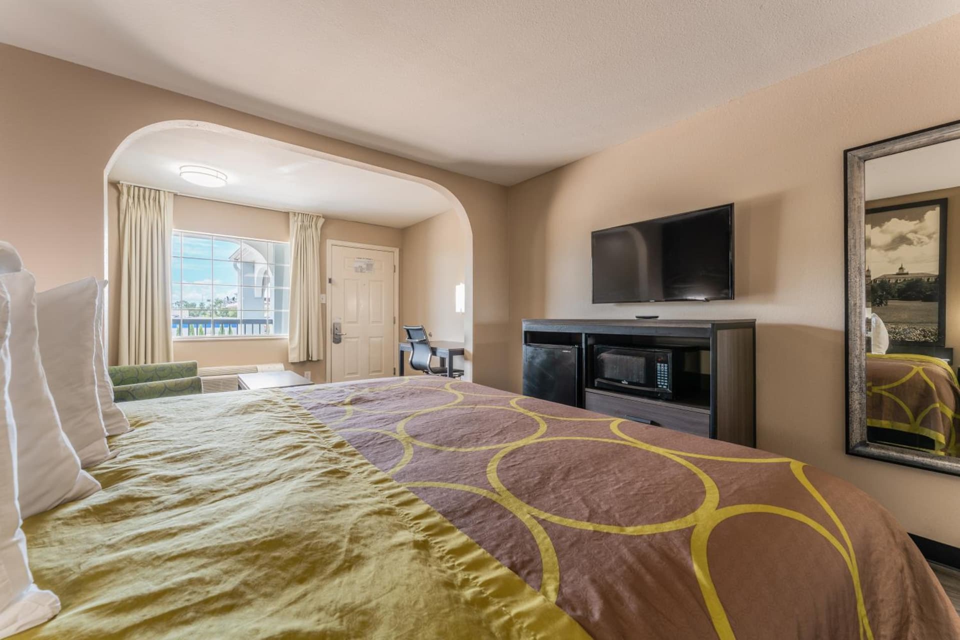 Super 8 by Wyndham Lake Charles Northeast gallery photo in Lake Charles, LA — image 18